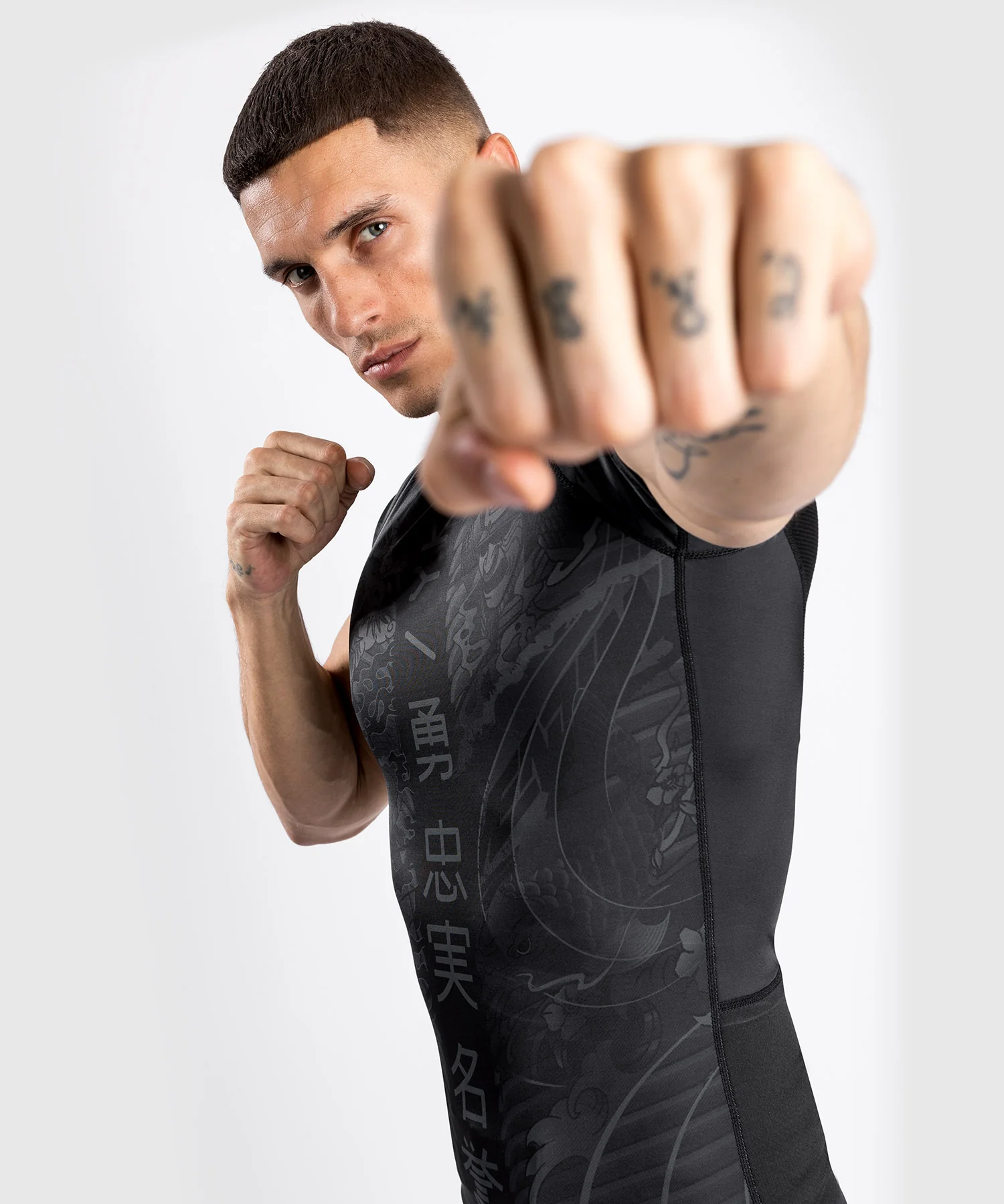 Camiseta de compresión Venum YKZ21 - Manga Corta - Negro/Negro - Image 9