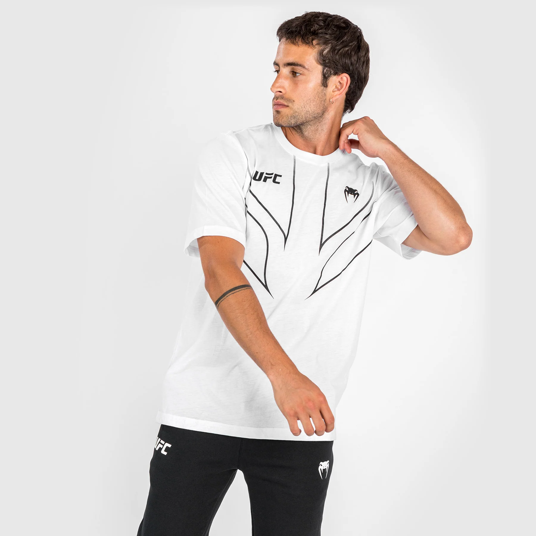 Camiseta de mujer UFC Venum Replica 2.0 - Blanco - Image 3