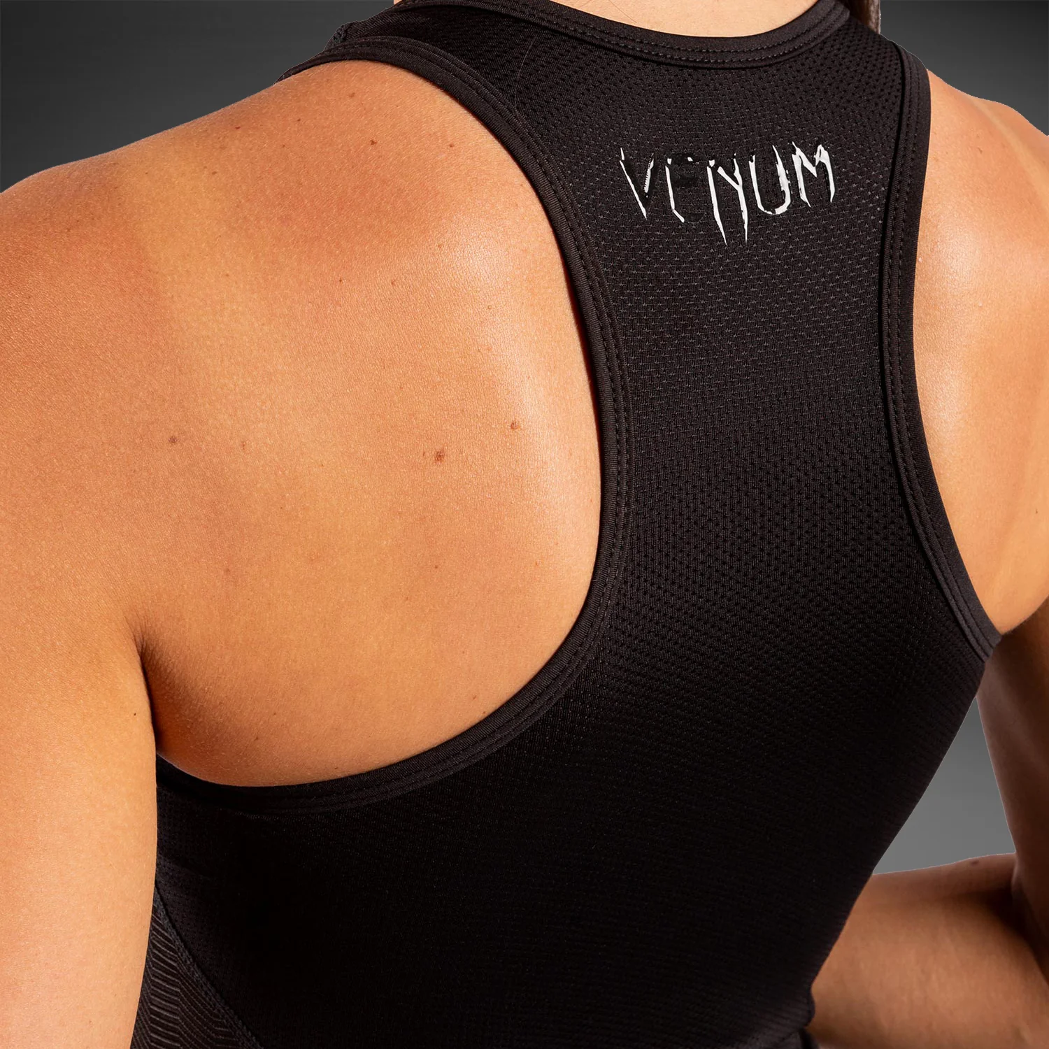Camiseta de tirantes G-fit Dry Tech de Venum - Negra/negra - Image 7
