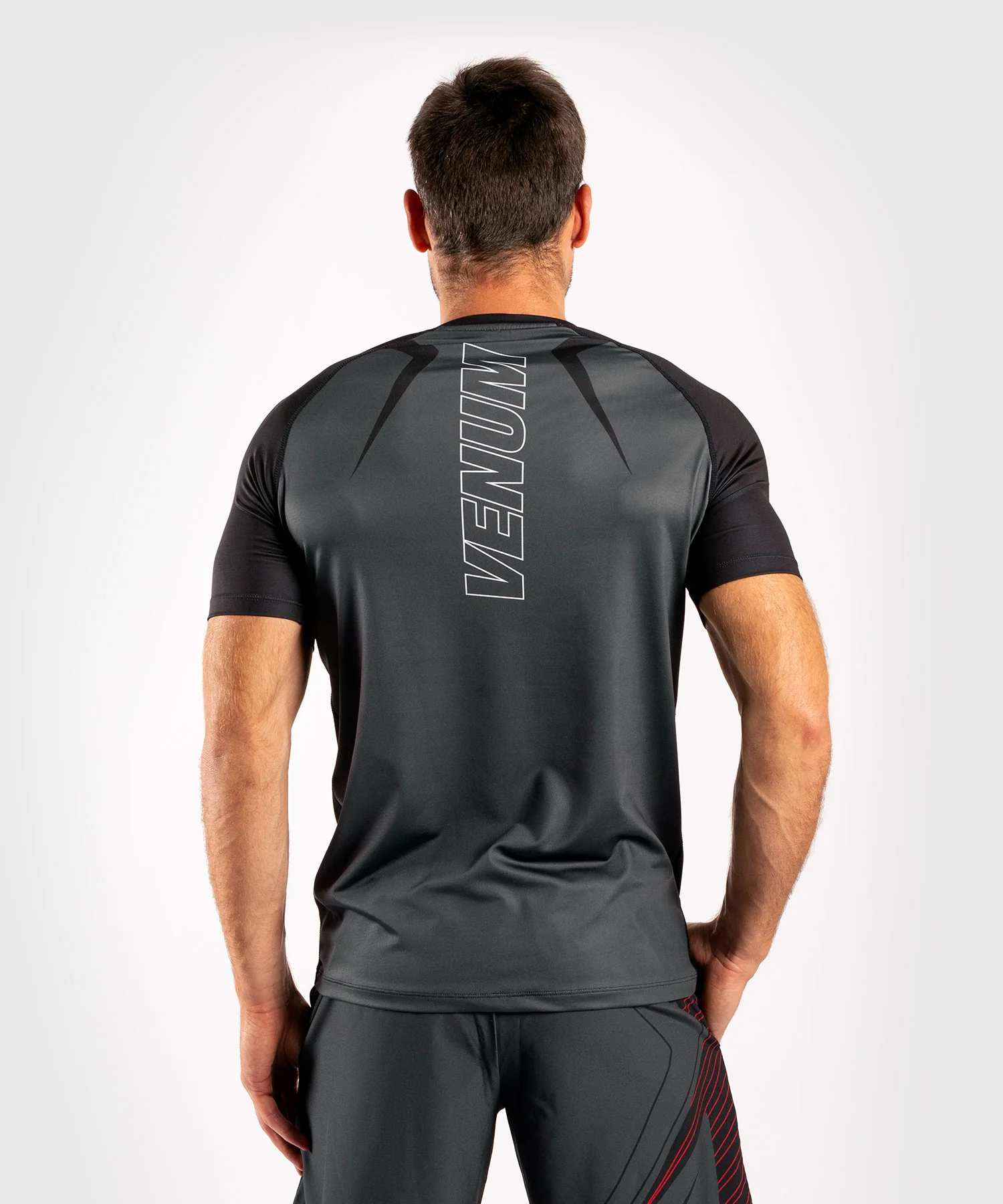 Camiseta Dry-Tech Venum Contender 5.0 - Negro/Rojo - Image 4