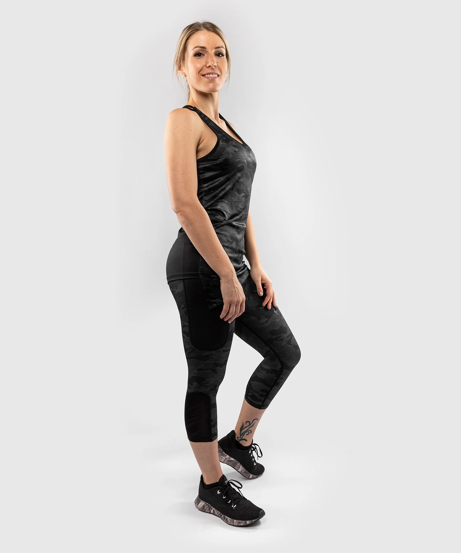Camiseta sin mangas Venum Defender 2.0 - Negro/Negro - Image 5