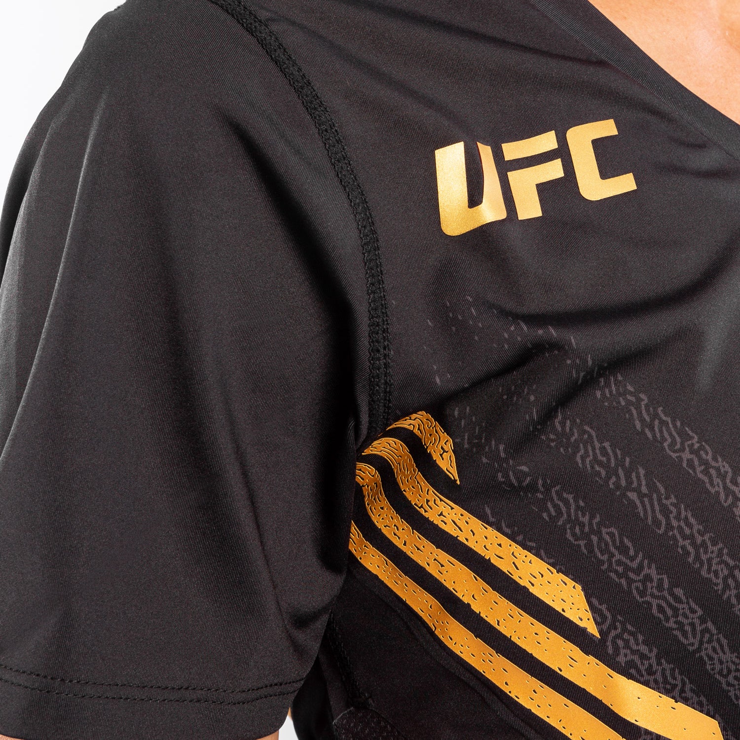 Camiseta Técnica Para Mujer UFC Venum Authentic Fight Night - Campeón - Image 6