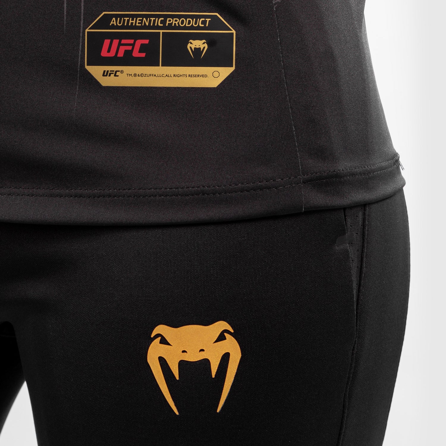 Camiseta Técnica Para Mujer UFC Venum Authentic Fight Night - Campeón - Image 7
