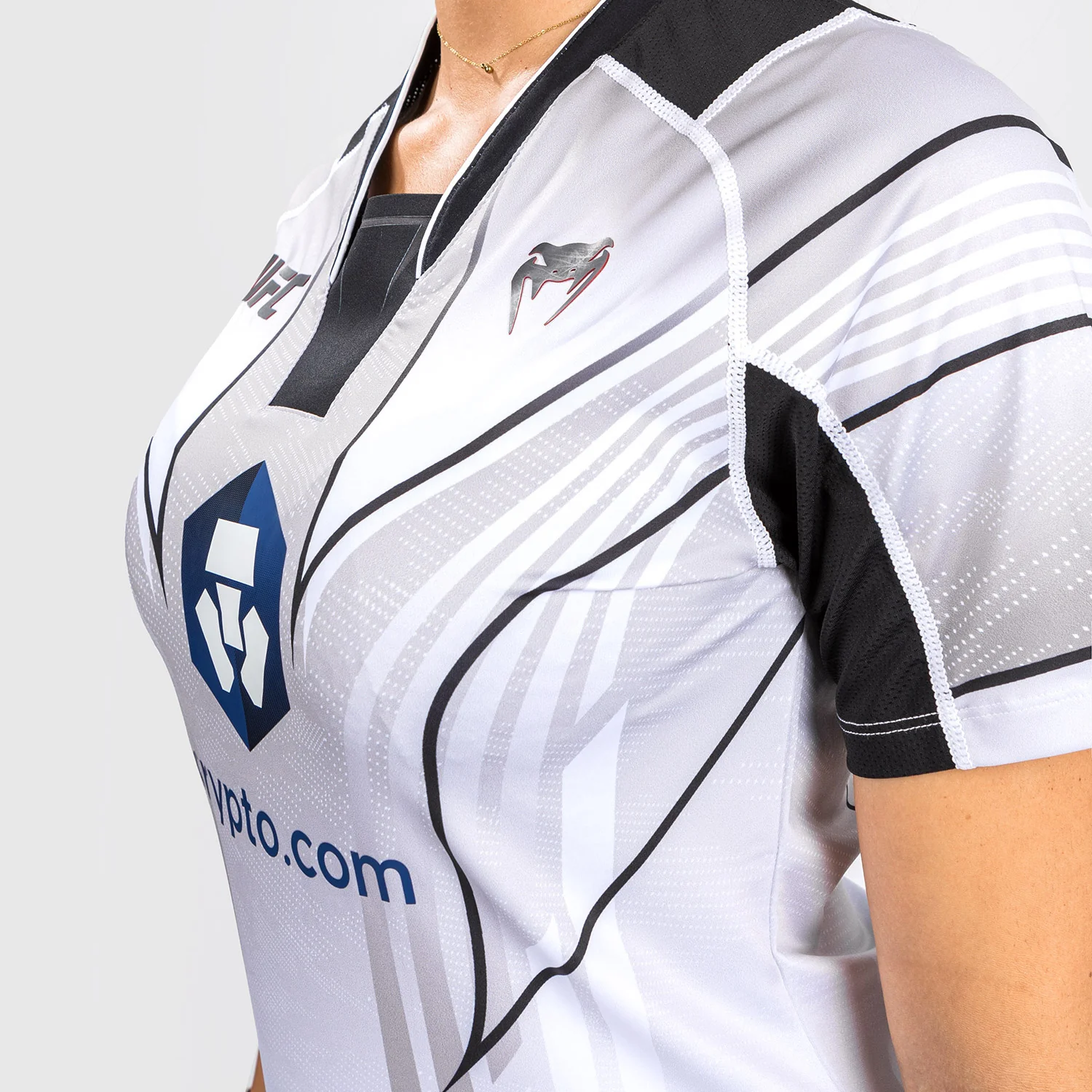 Camiseta UFC Venum Authentic Fight Night 2.0 Mujer - Blanco - Image 4