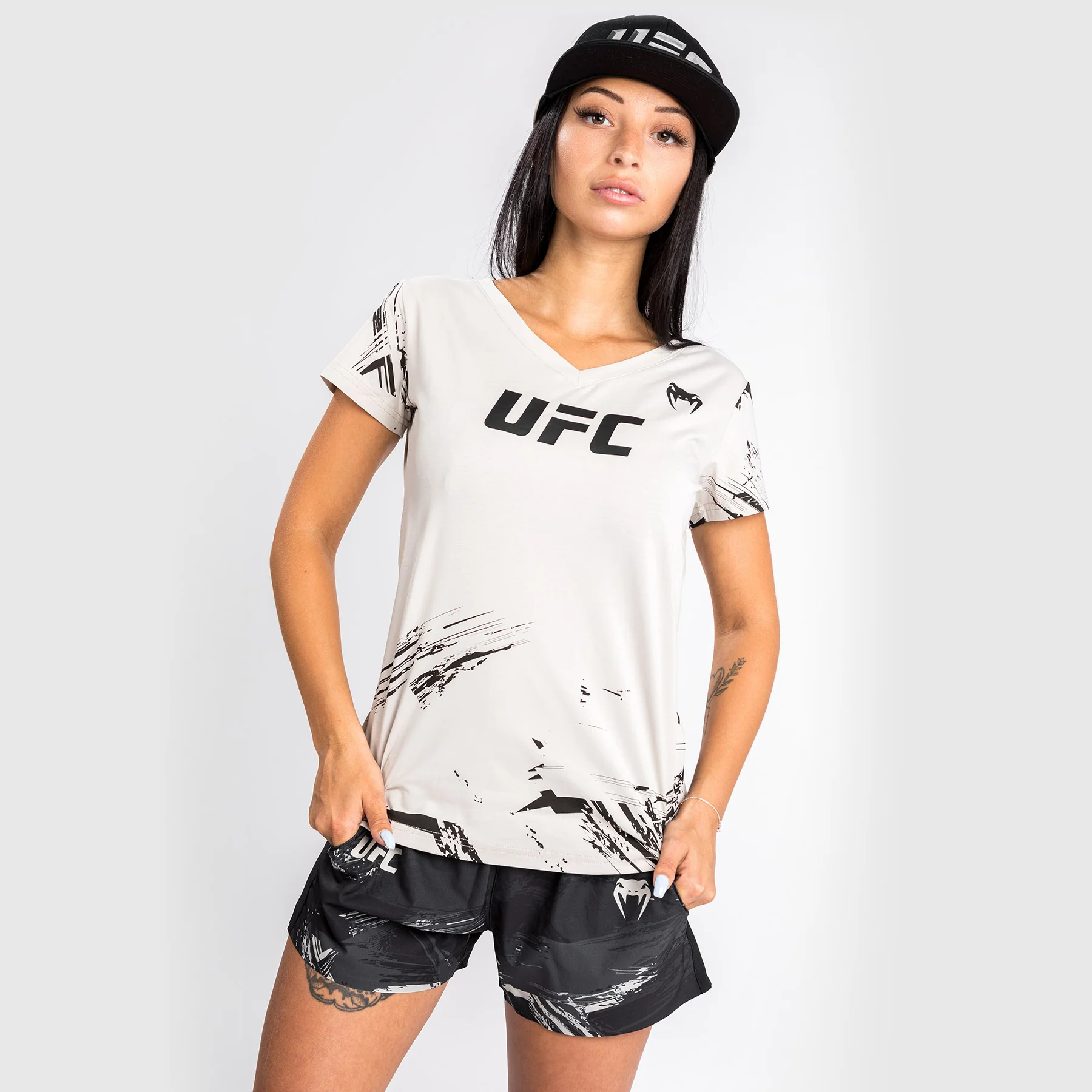 Camiseta UFC Venum Authentic Fight Week 2.0 - Para mujer - Arena - Image 5