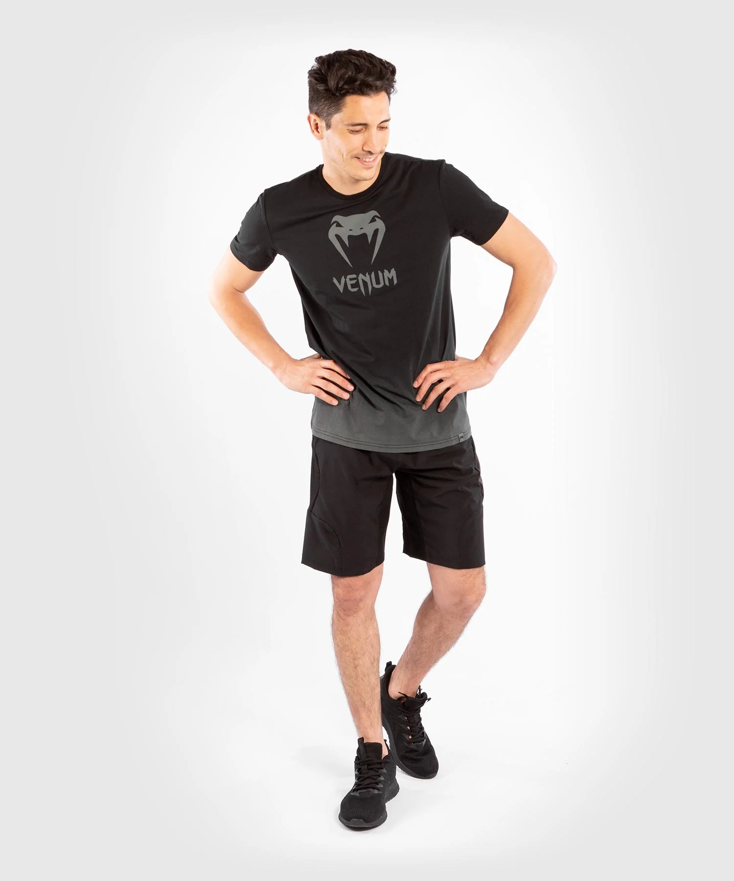 Camiseta Venum Classic - Negro/Gris oscuro - Image 7