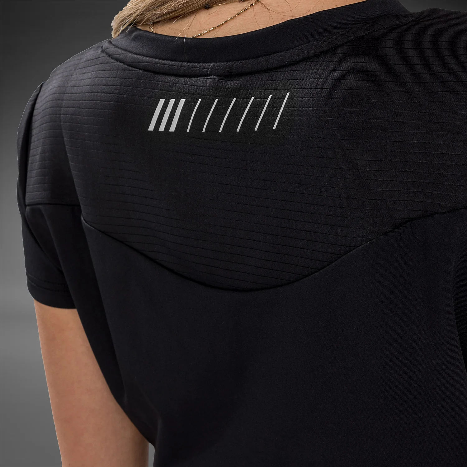Camiseta Venum Tempest 2.0 Dry Tech - Negro/Gris - Image 6