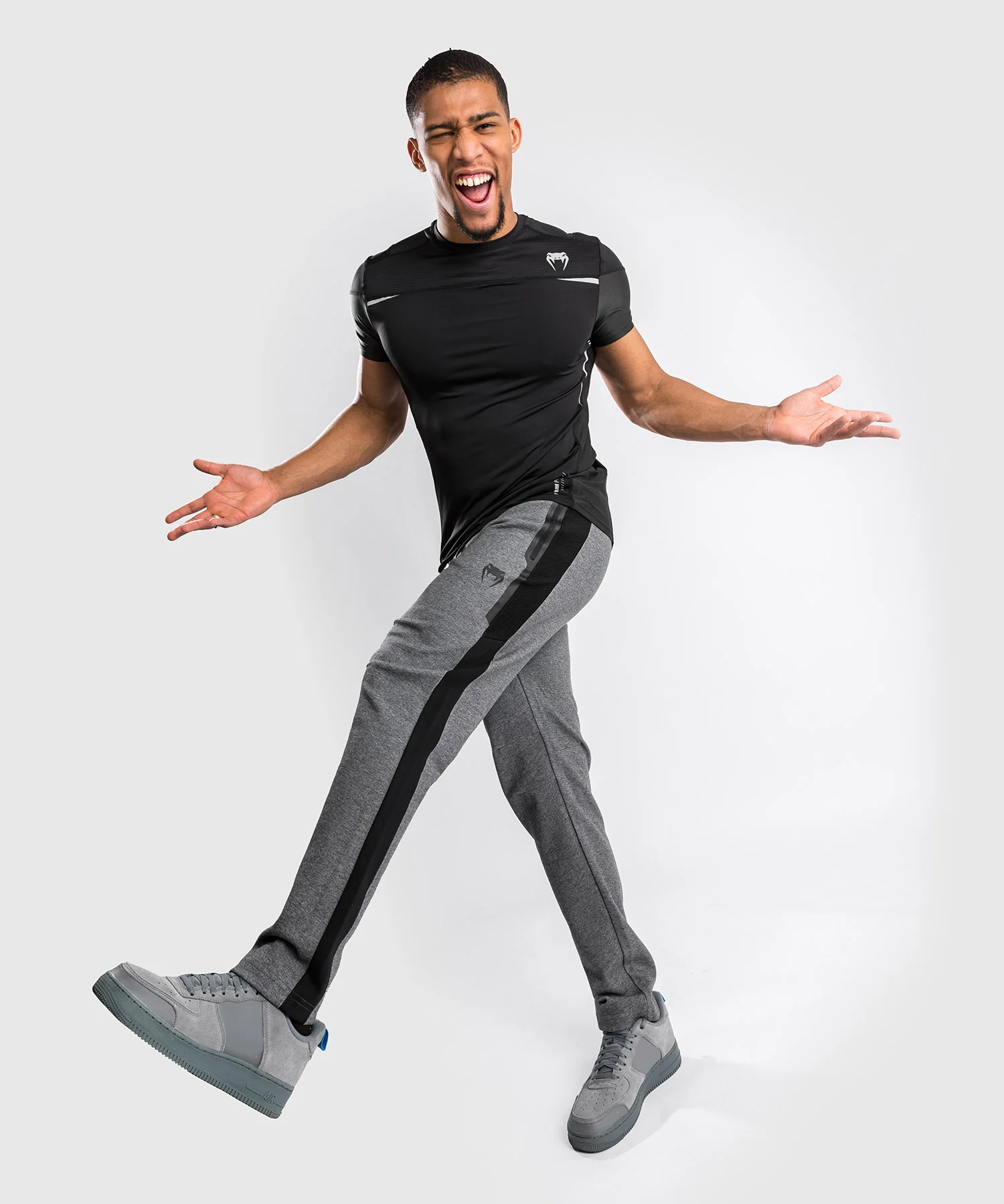 Camiseta Venum Tempest 2.0 Dry Tech - Negro/Gris - Image 3