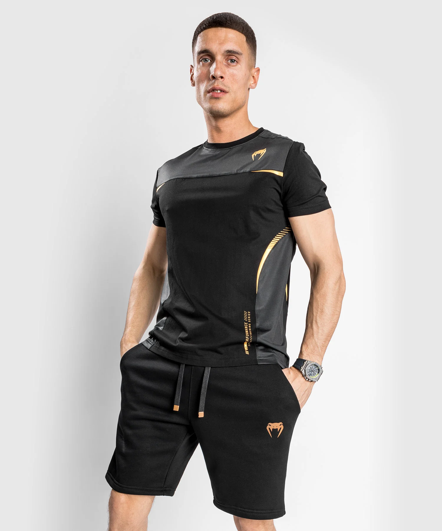 Camiseta Venum Tempest 2.0 - Negro/Dorado