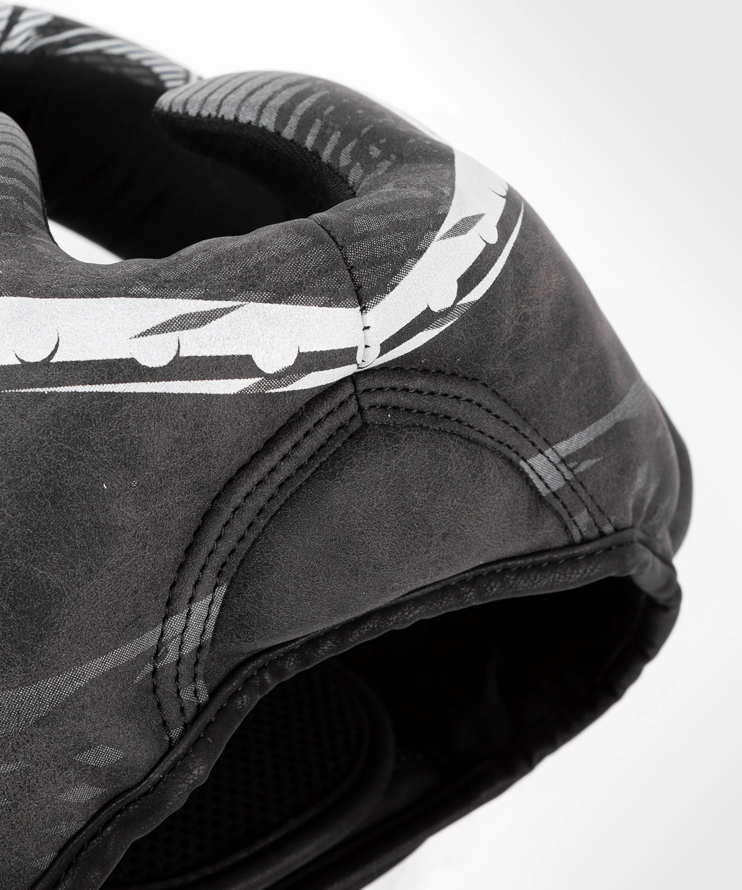 Casco de Boxeo Venum GLDTR 4.0 - Image 7