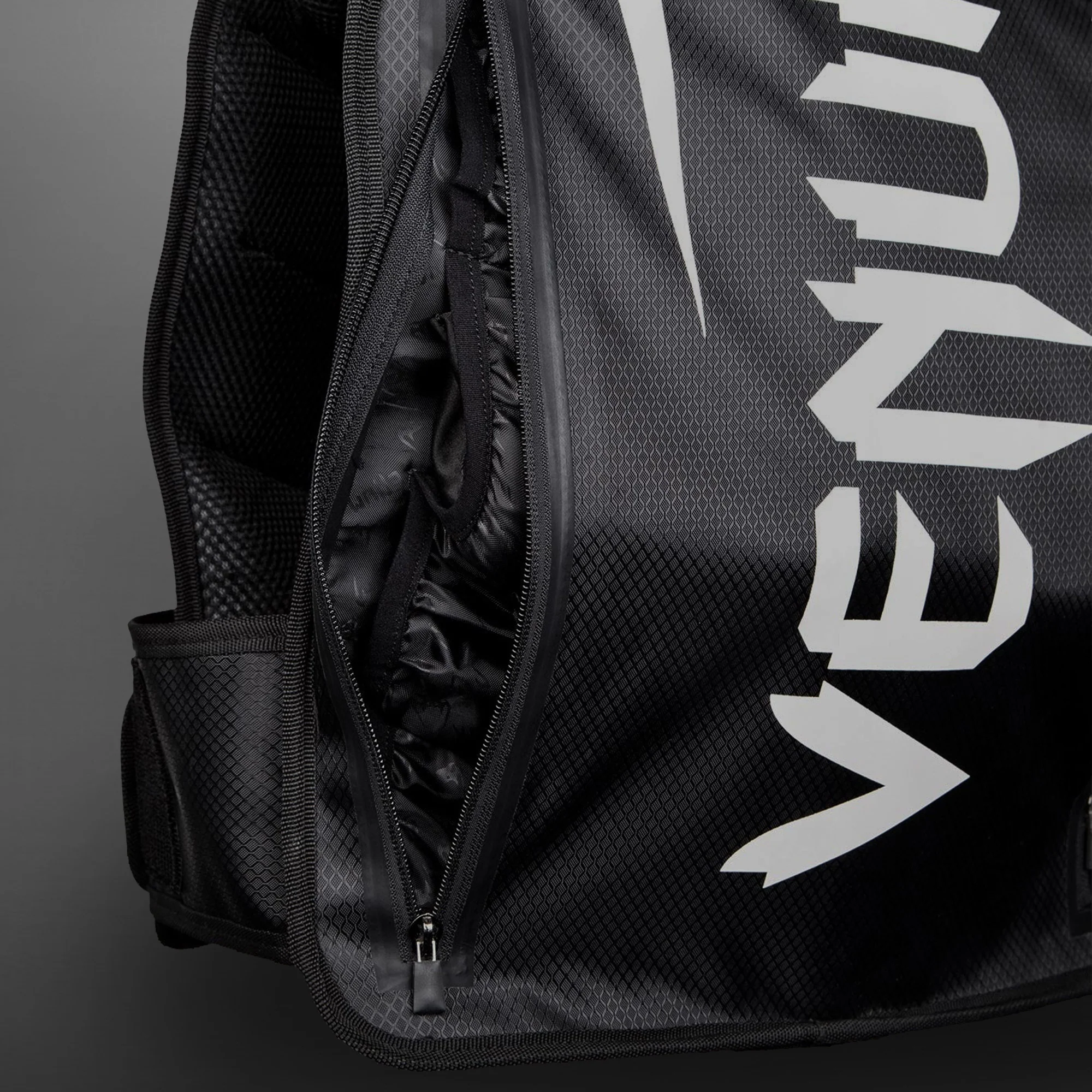 Venum Elite Chaleco lastrado – Negro/Blanco - Image 3