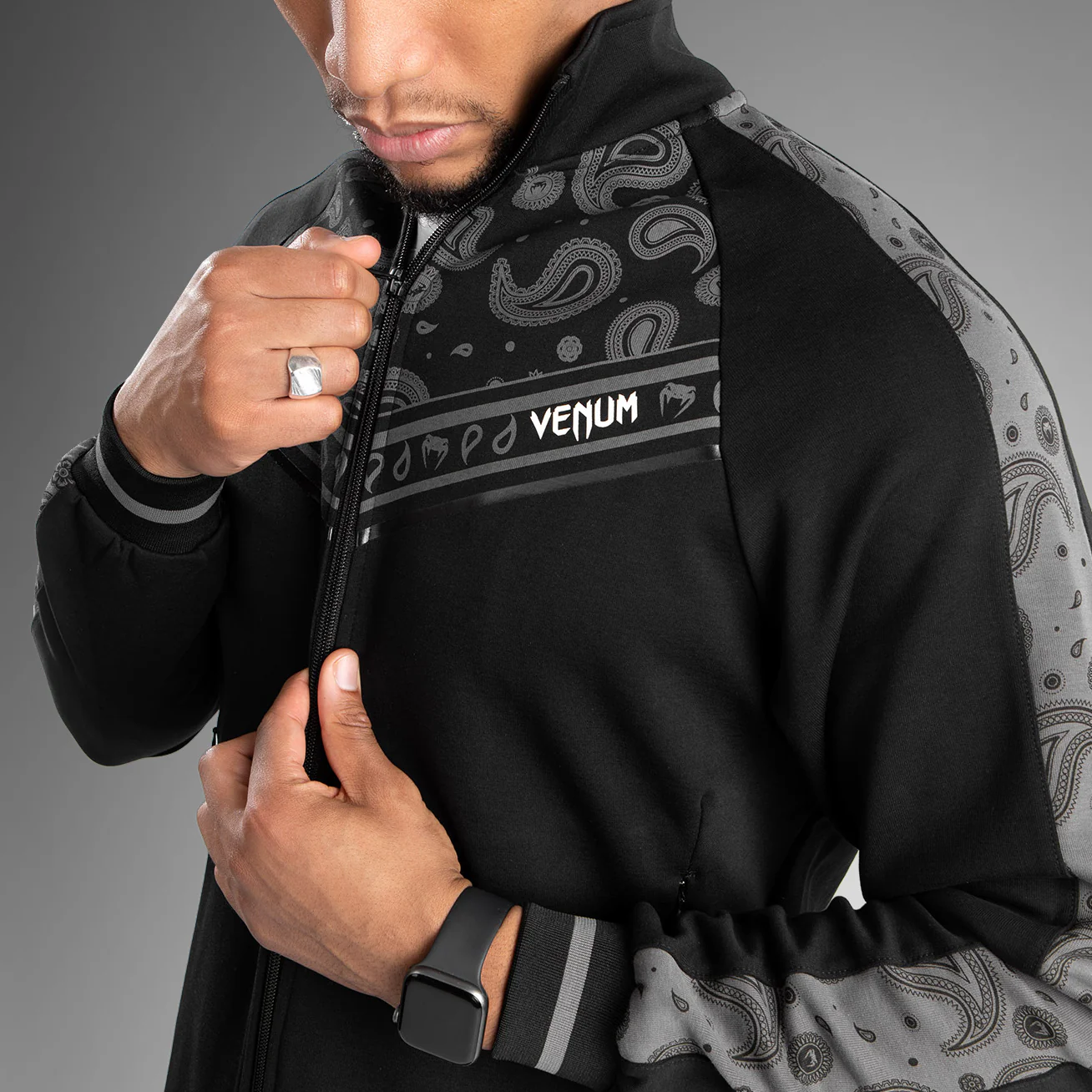 Chaqueta de chándal Venum Cali 34 - Oversize- Negro - Image 2