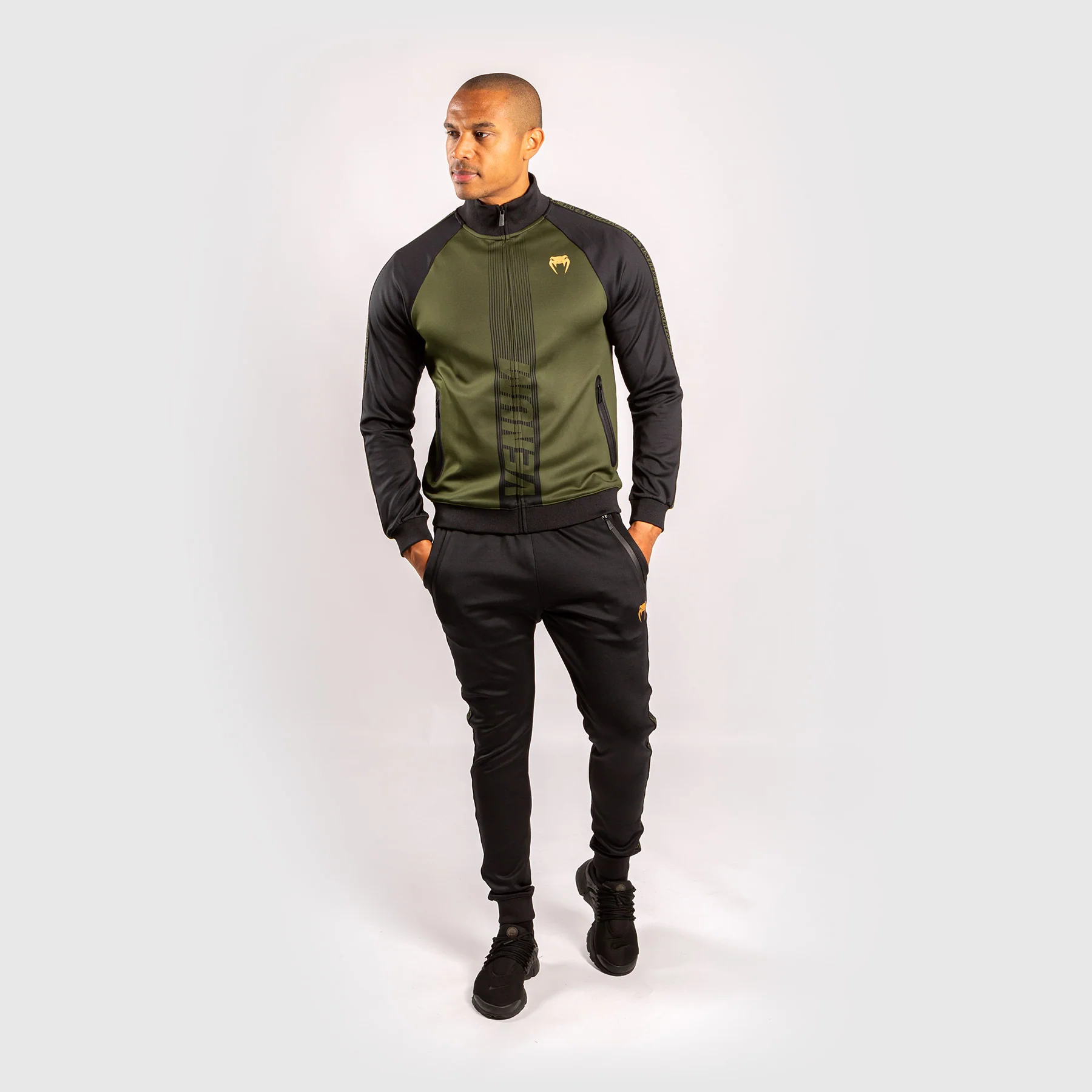 Chaqueta Venum Club 212 - Negro/Caqui - Image 6