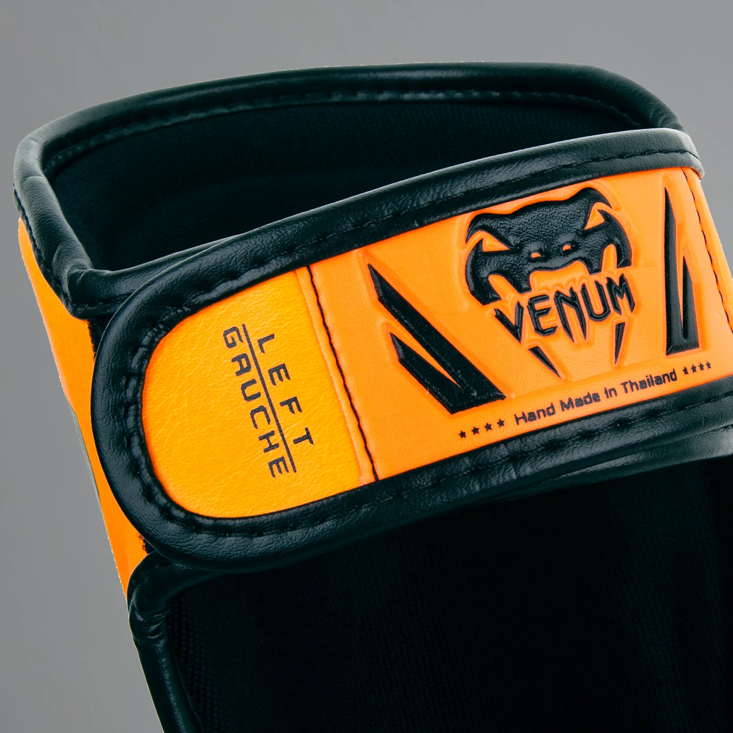 Espinillera para niños Venum Elite - Exclusividad - Image 3