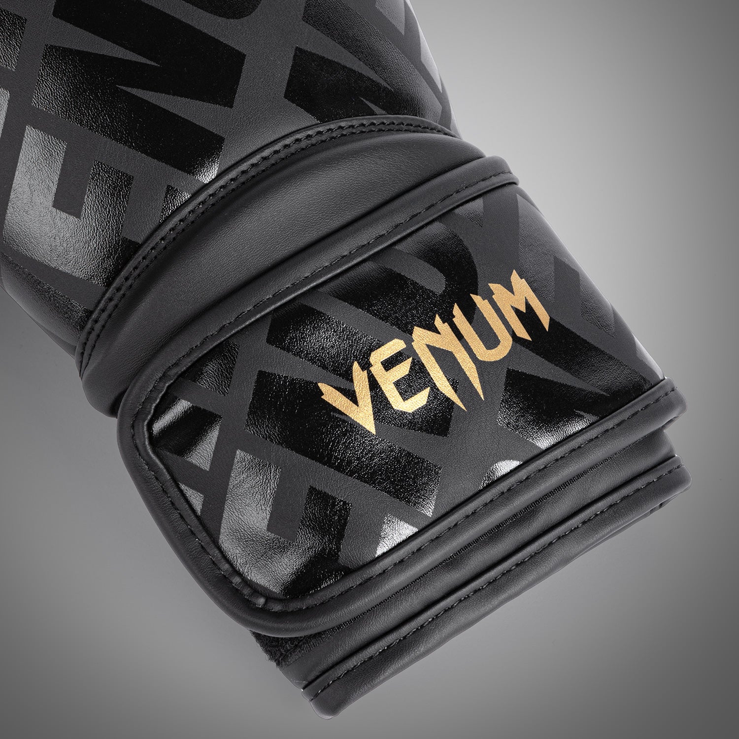 Venum Contender 1.5 XT Guantes de boxeo para niños - Negro/Oro - Image 4