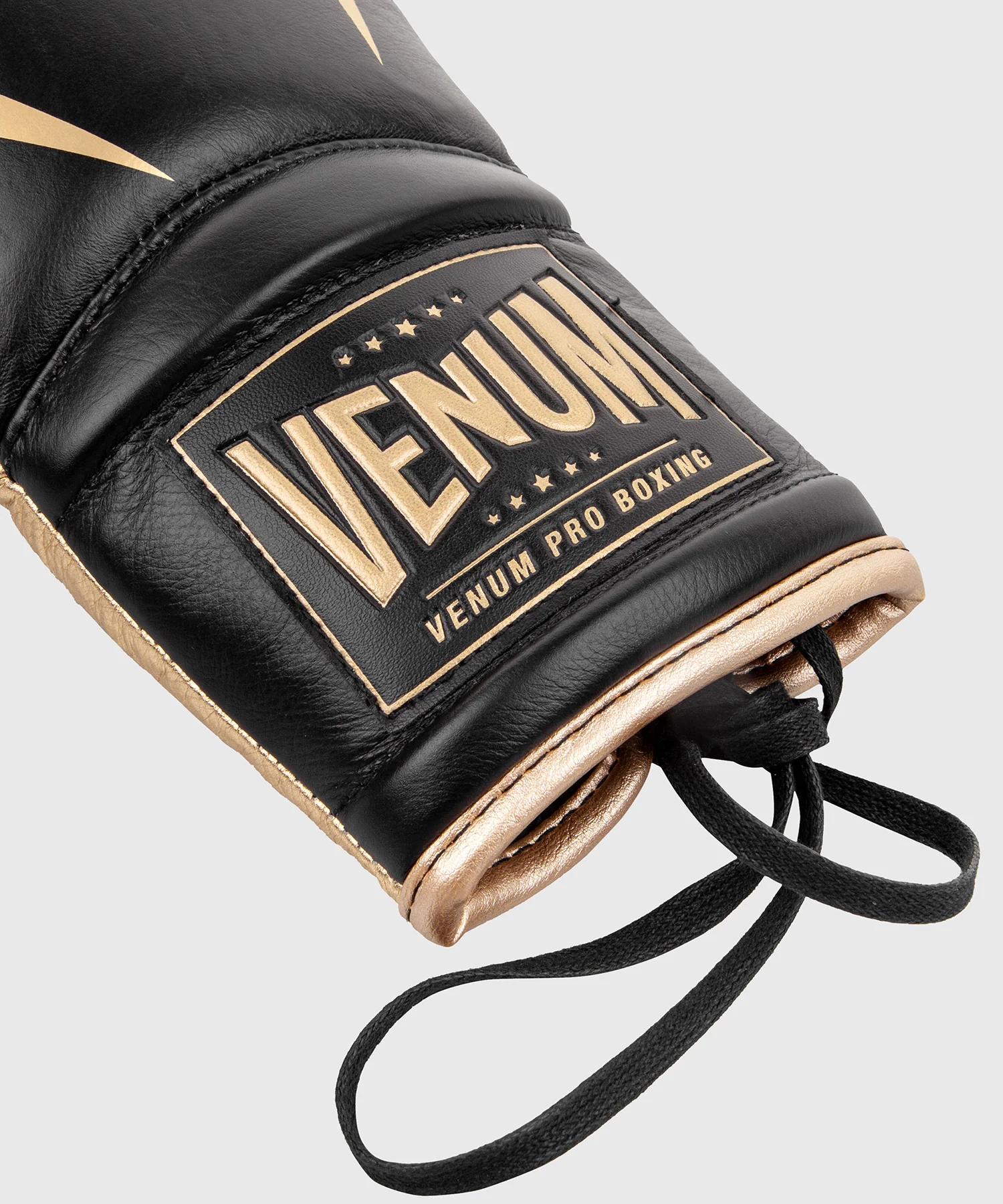 Guantes de Boxeo profesional Venum Giant 2.0 – cordones - Image 5