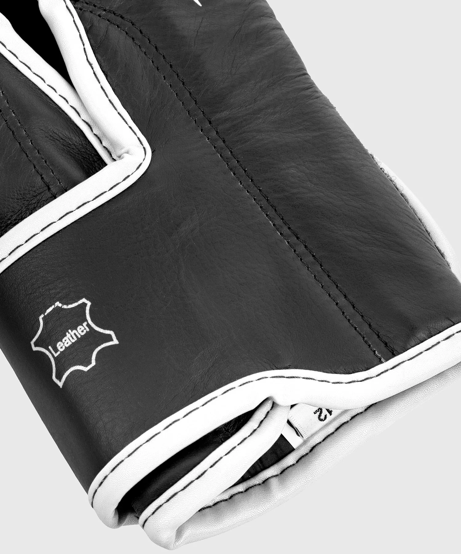 Guantes de Boxeo profesional Venum Giant 2.0 – Velcro - Image 7
