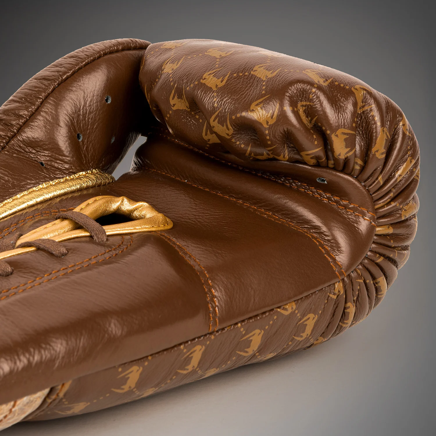 Guantes de boxeo Venum Coco Monogram Pro - Marrón grisáceo - Image 6