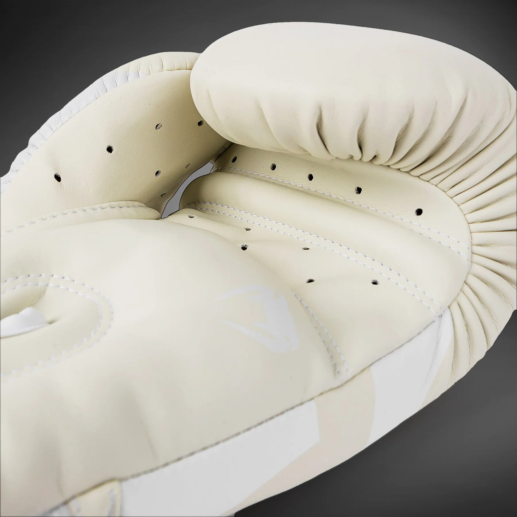 Guantes de Boxeo Venum Elite - Blanco/Marfil - Image 6