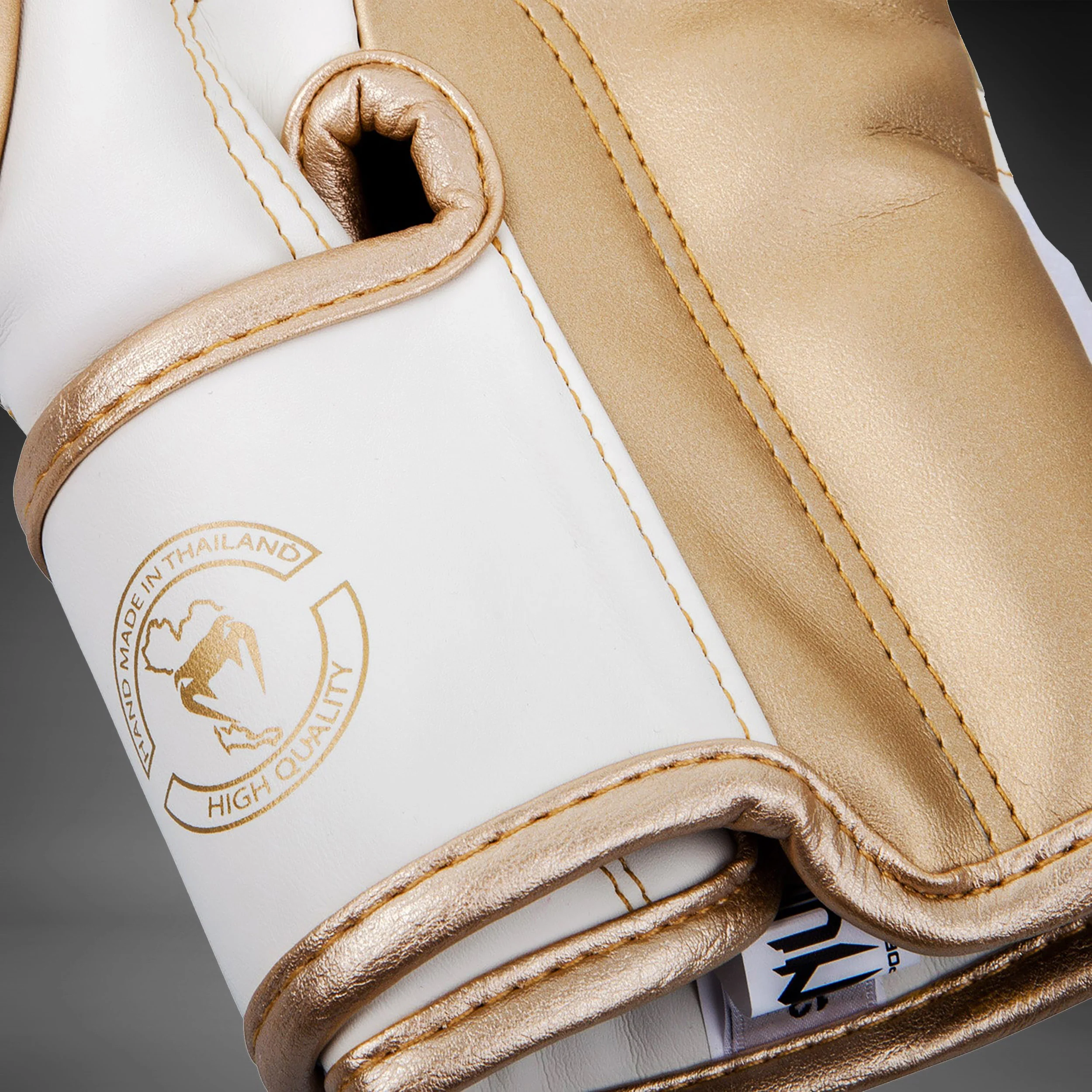 Guantes de Boxeo Venum Elite - Blanco/Oro - Image 5