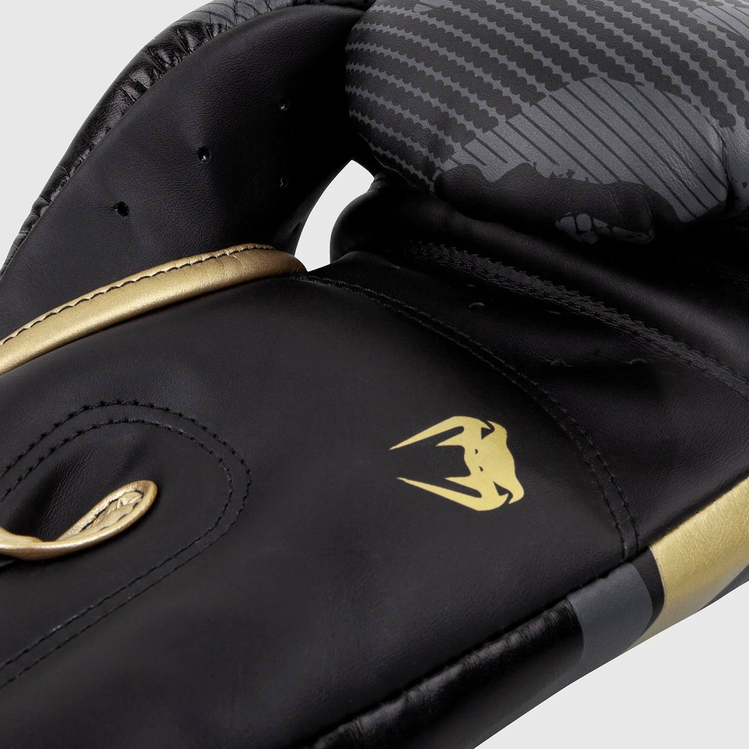 Guantes de boxeo Venum Elite - Camo/Oro - Image 4
