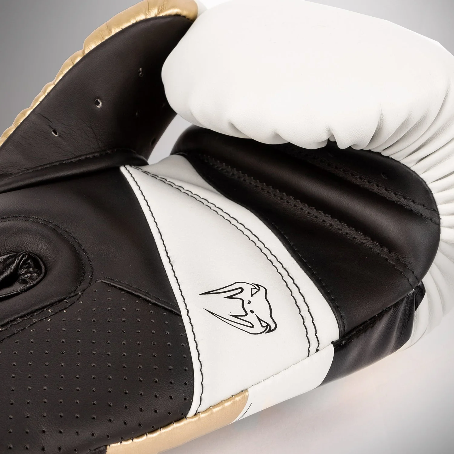 Guantes de boxeo Venum Elite Evo - Blanco/Dorado - Image 6