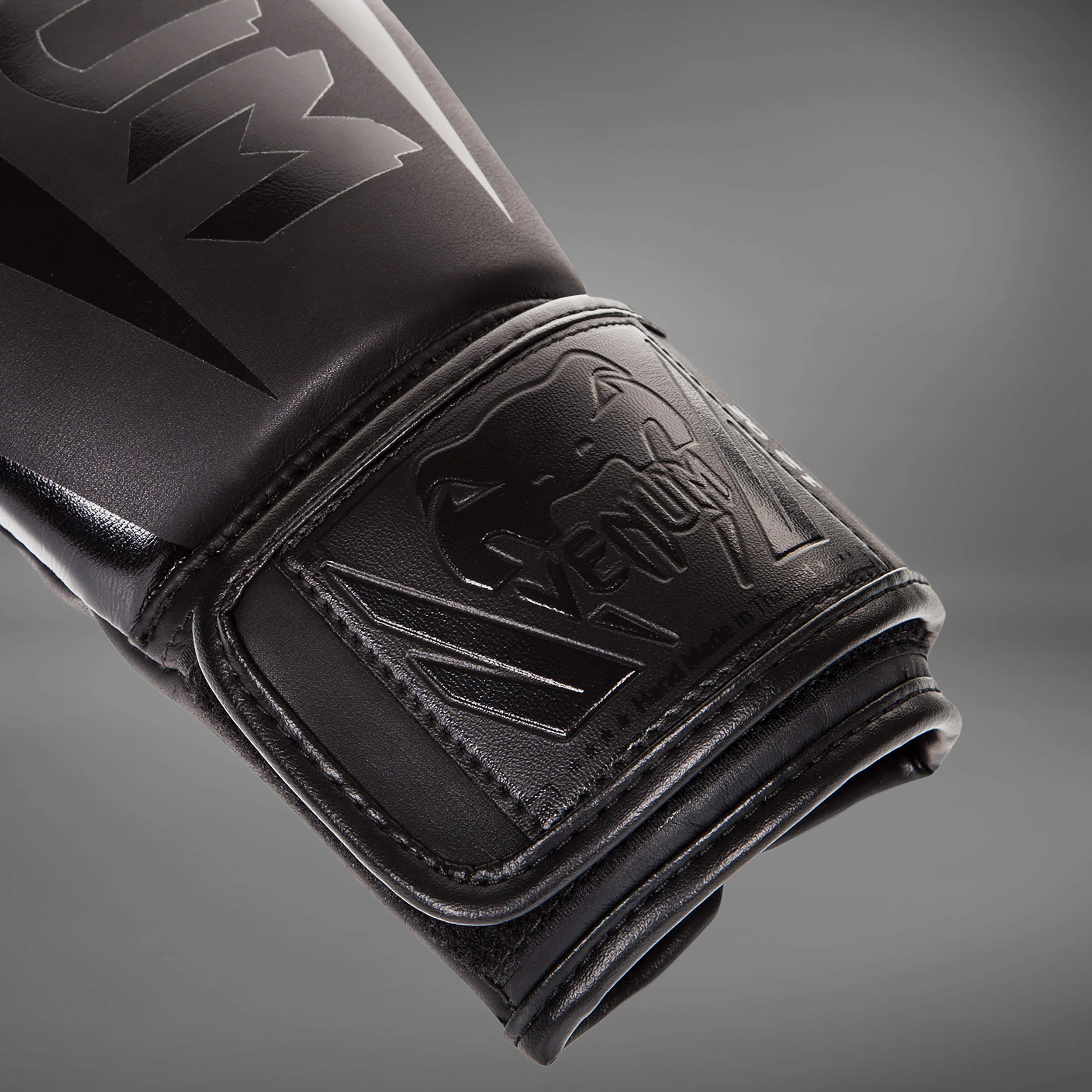 Guantes de boxeo Venum Elite - Negro - Image 3