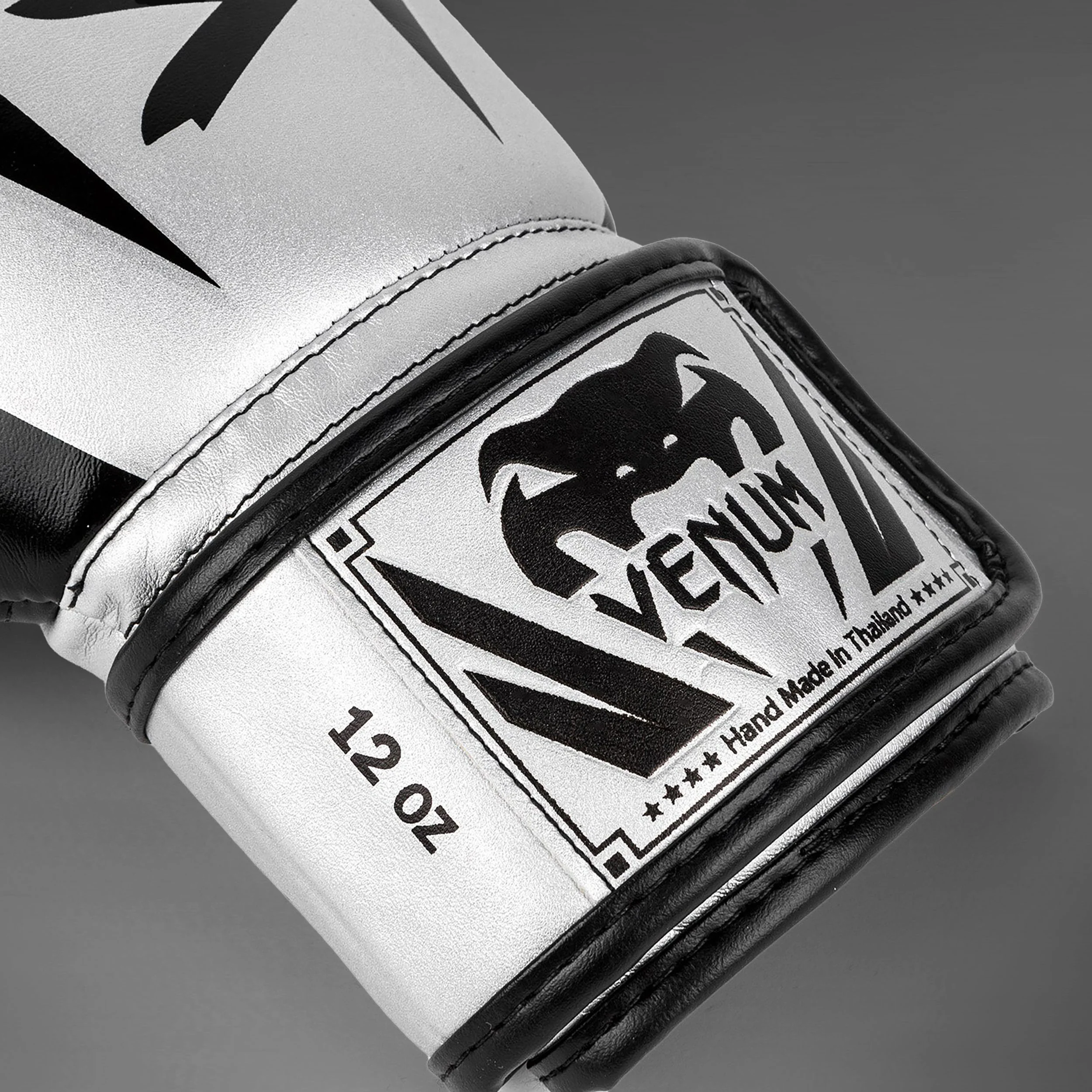 Venum Elite Guantes de boxeo - Plata/Negro - Image 5