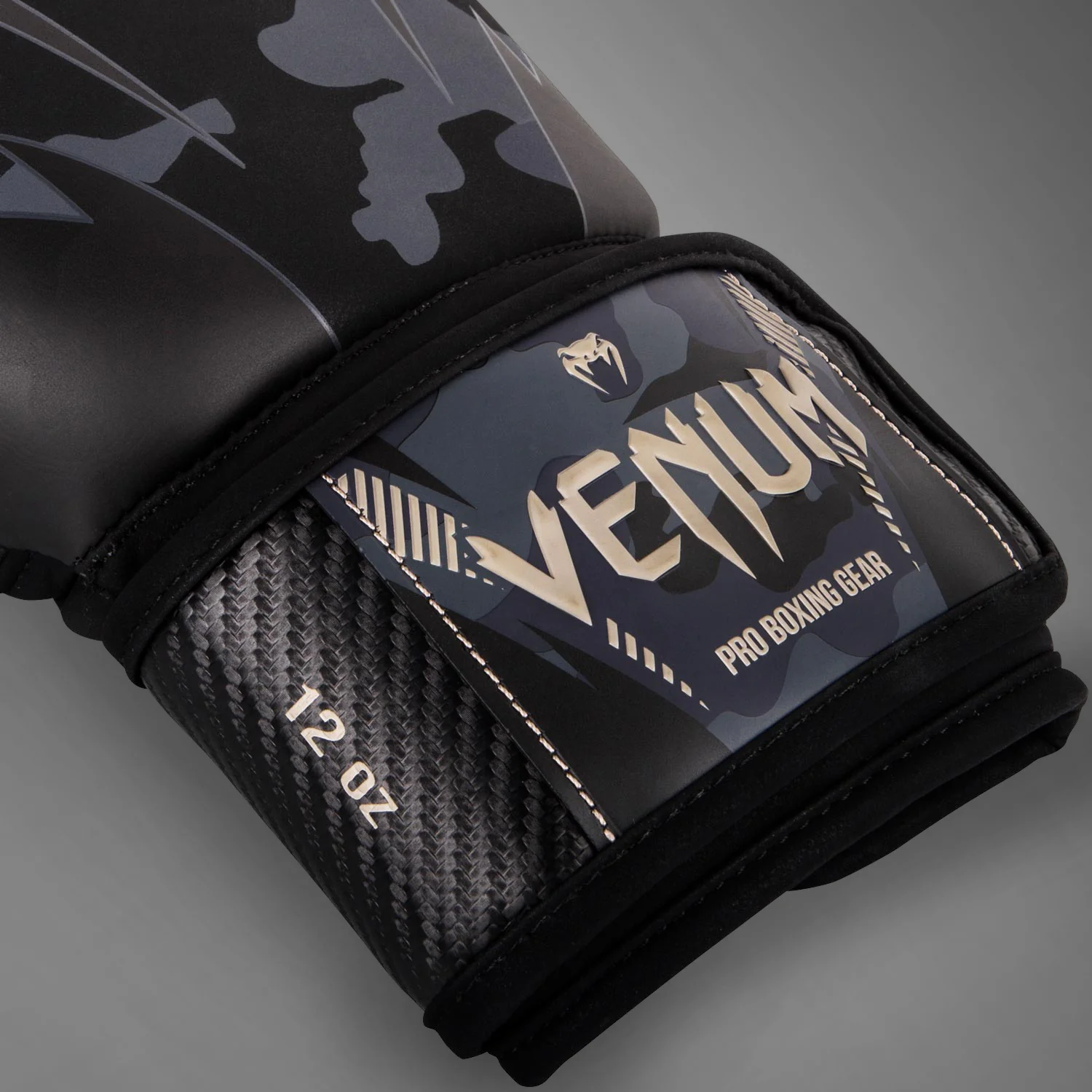Venum Impact Guantes de Boxeo - Camo Oscuro/Arena - Image 4