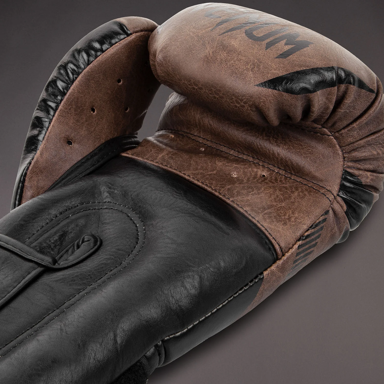 Venum Impact Guantes de Boxeo - Image 4