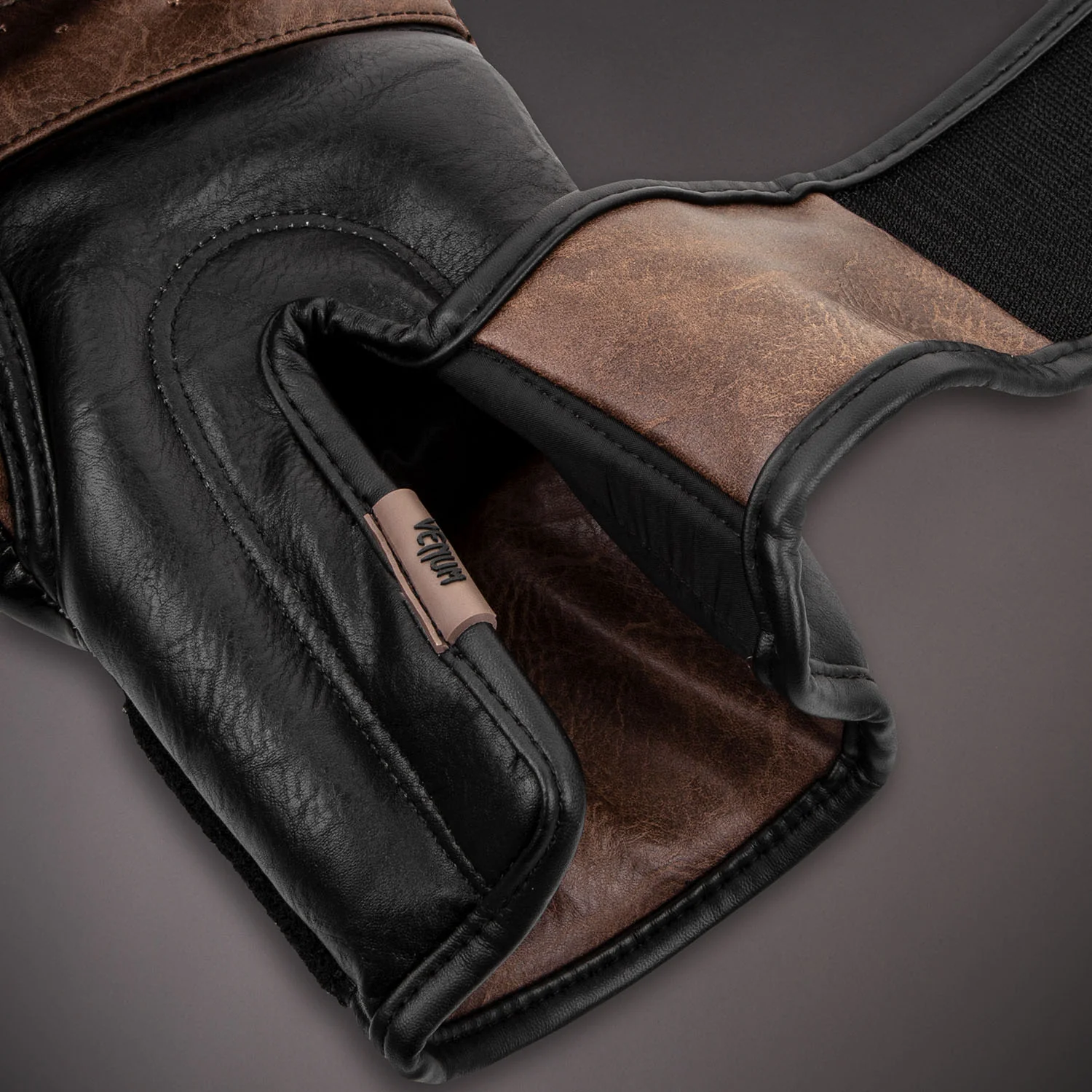 Venum Impact Guantes de Boxeo - Image 5