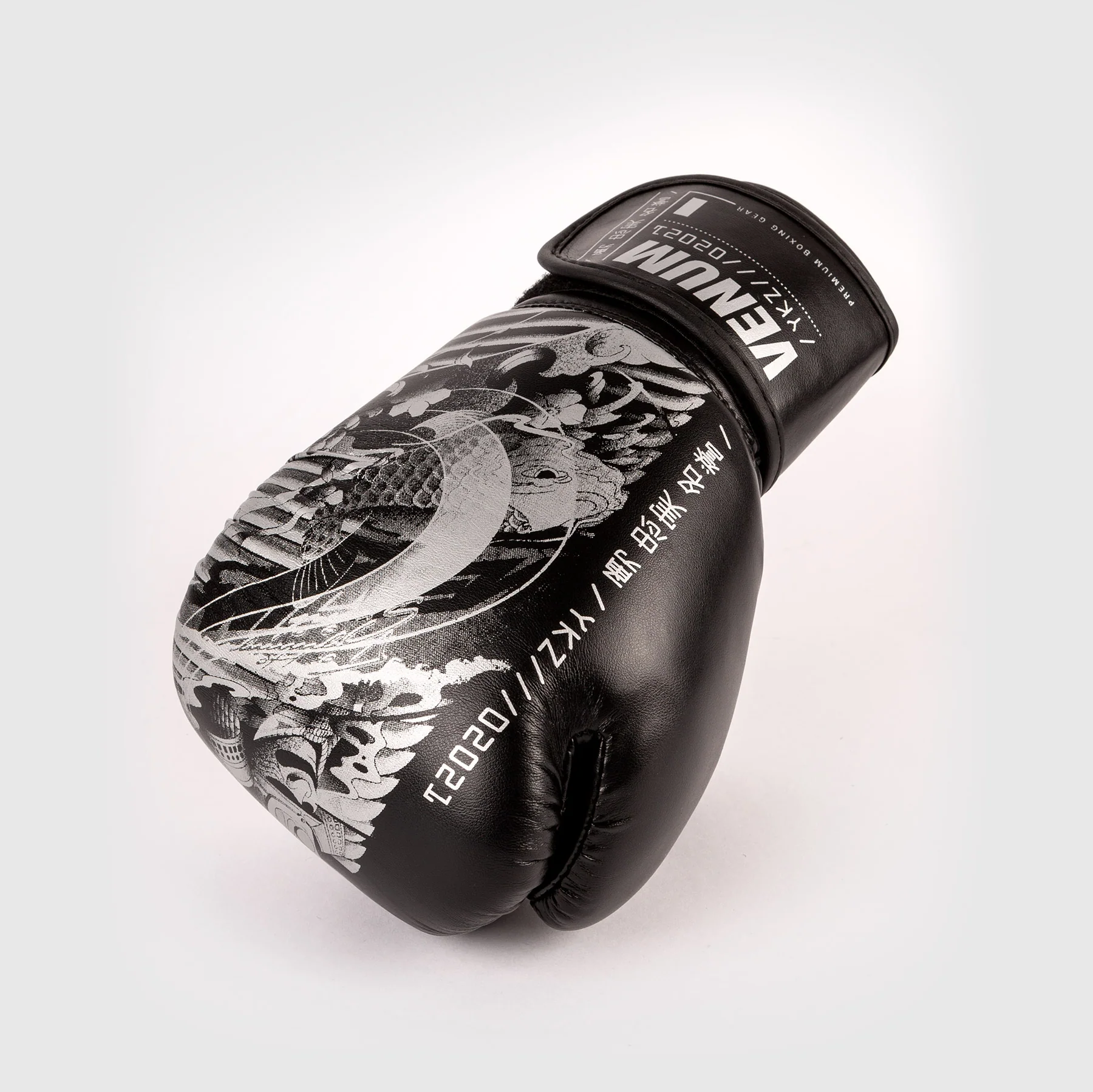 Guantes de boxeo Venum YKZ21 - Para Niños - Negro/Blanco - Image 3