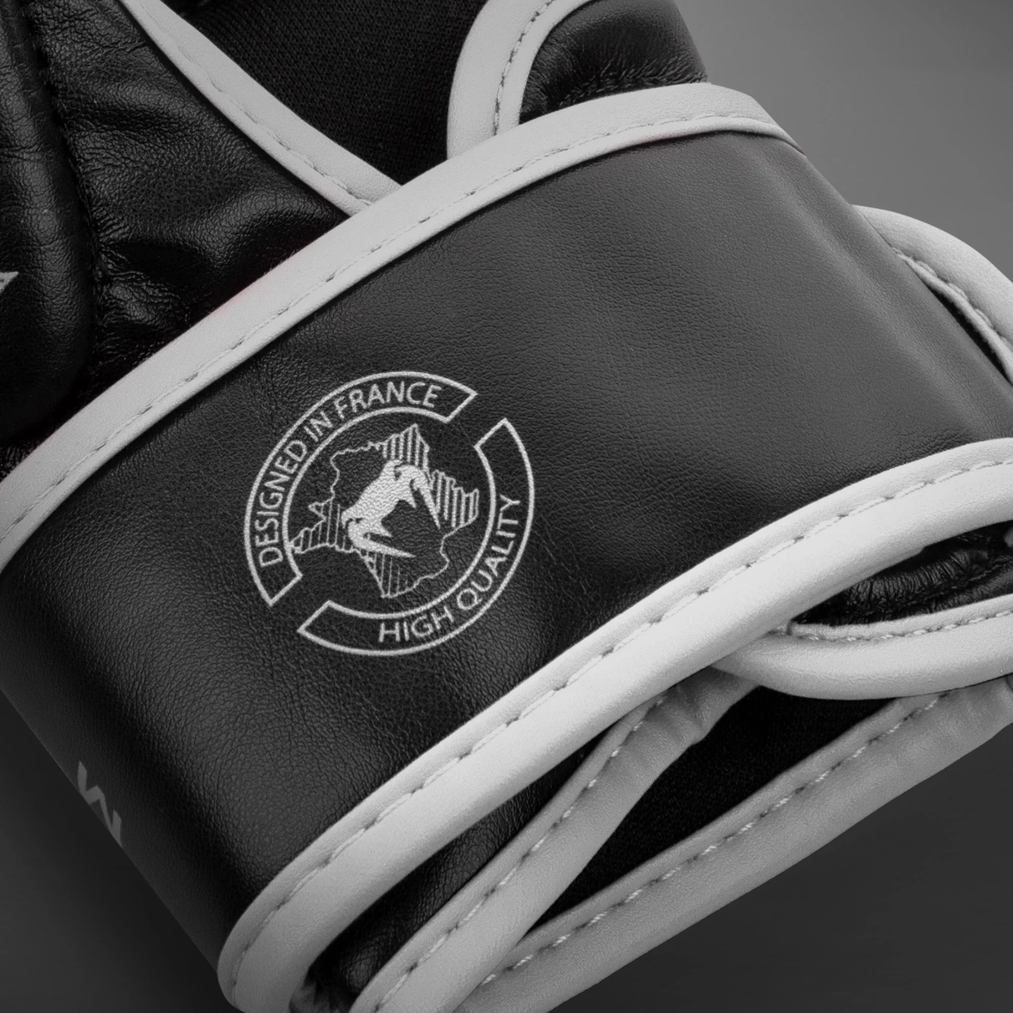 Venum Challenger 3.0 Guantes de sparring MMA - Negro/Blanco - Image 4