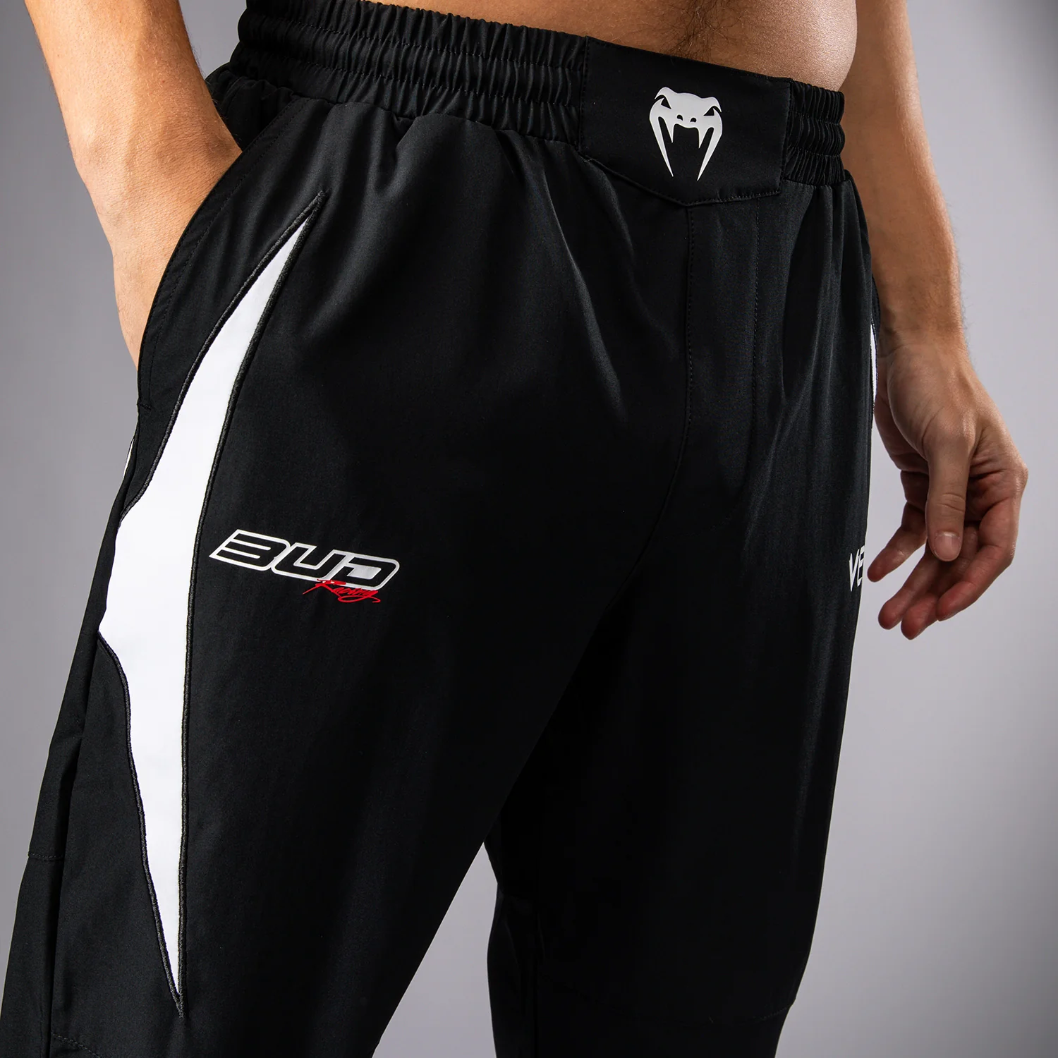 Venum x Bud Racing Joggers para Hombre - Negro/Blanco/Verde lima - Image 6