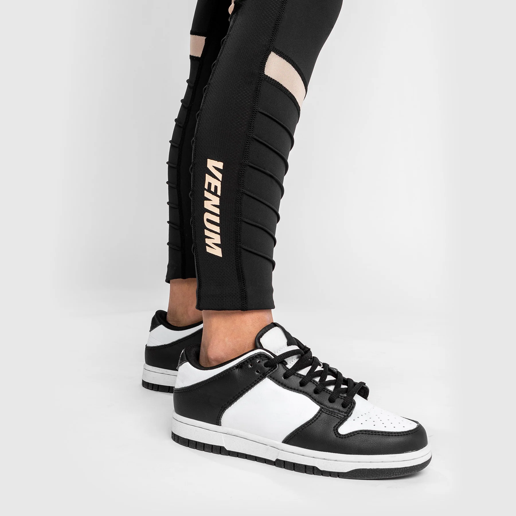 Leggings Venum Moto 7/8 - Negro/Arena - Image 7