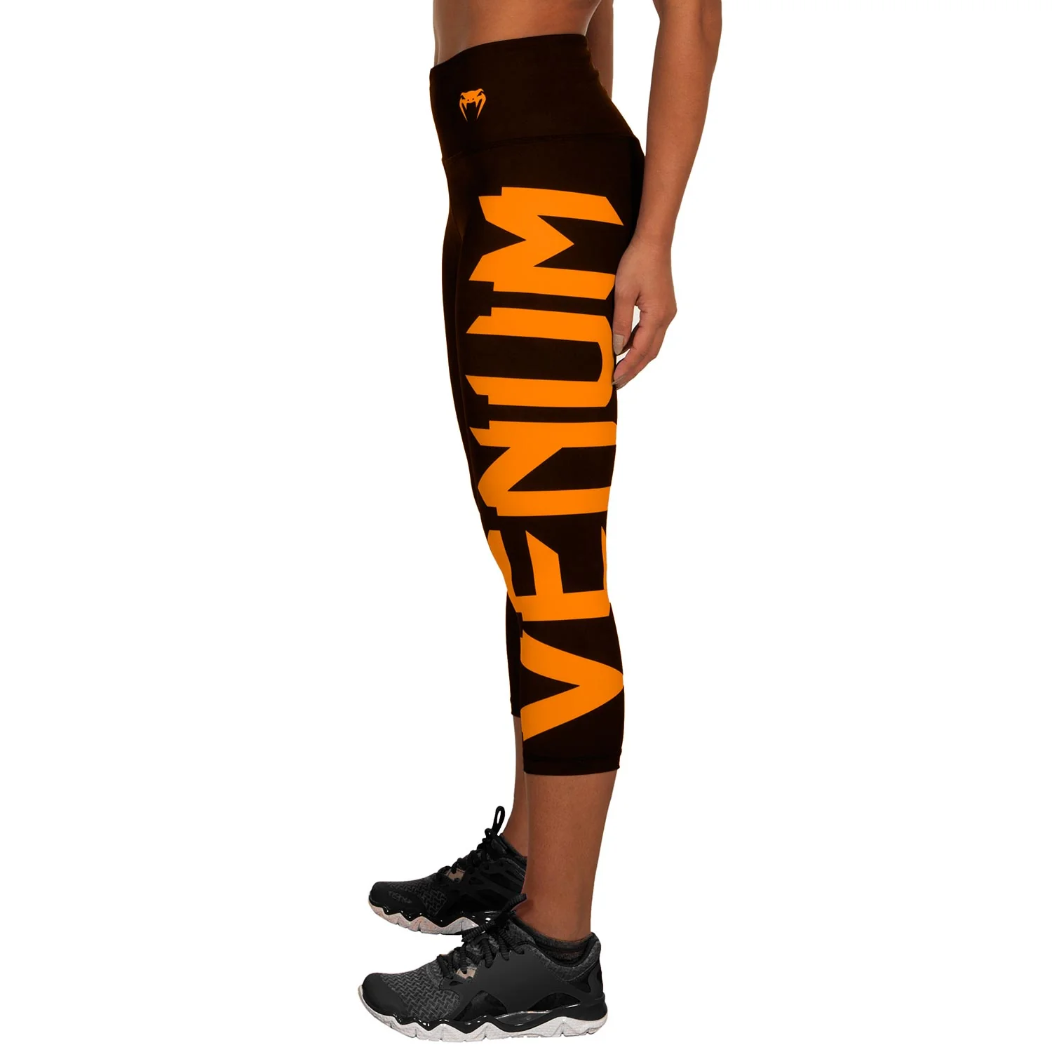 Leggins cortos Venum Giant - Negro/Naranja - Image 4