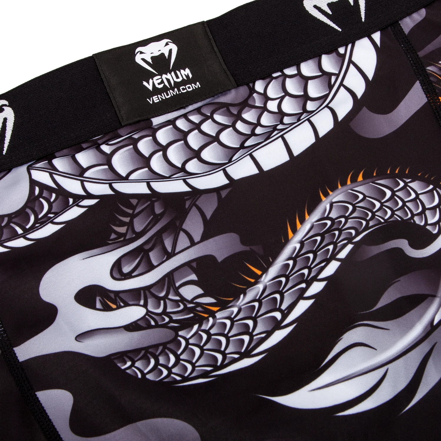 Mallas cortas Venum Dragon's Flight - Negro/Blanco - Image 6