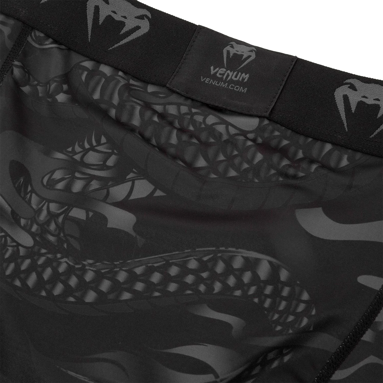 Mallas cortas Venum Dragon's Flight - Negro/Negro - Image 6