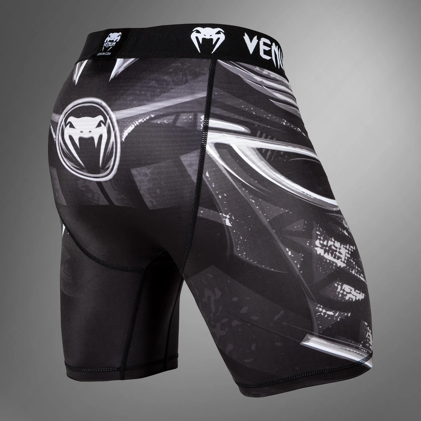 Mallas cortas Venum Gladiator 3.0 - Negro/Blanco - Image 3