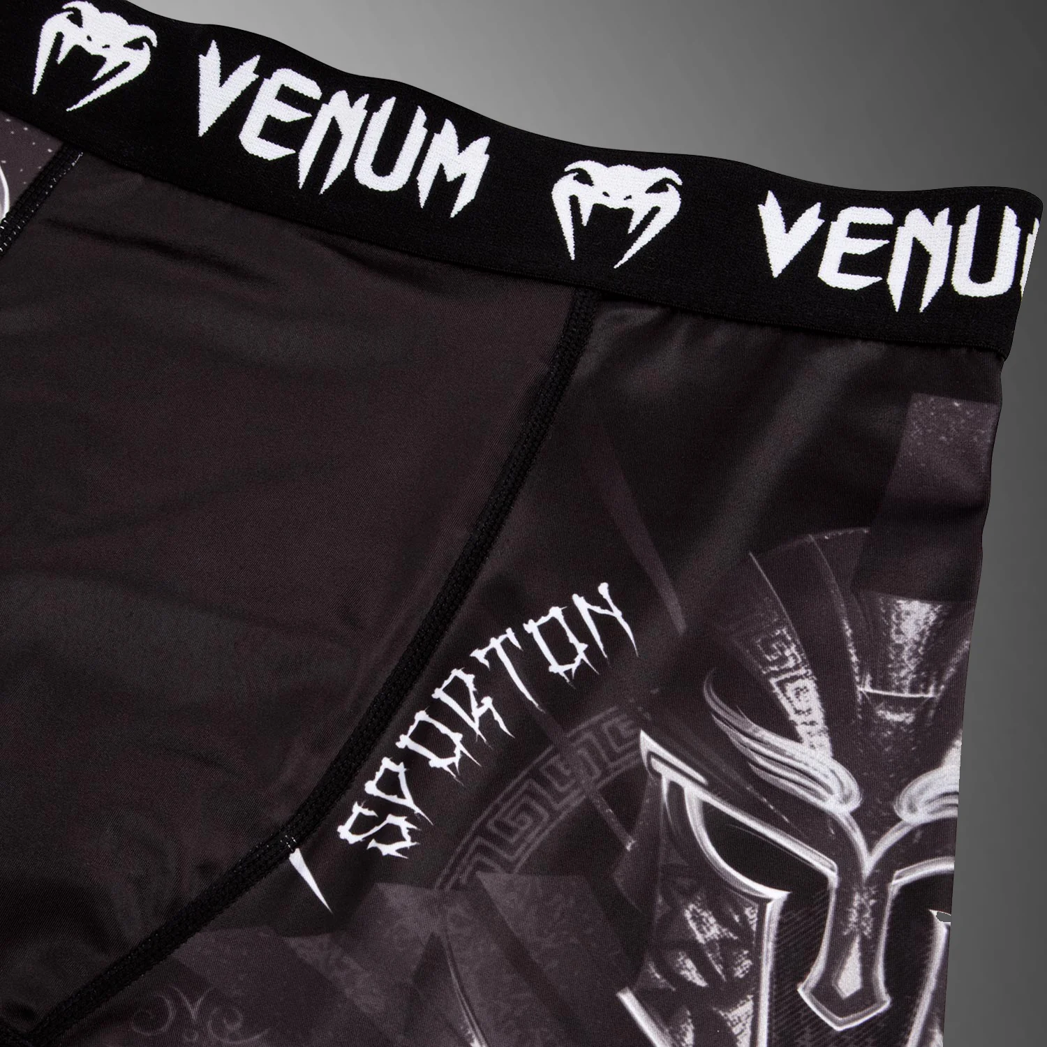 Mallas cortas Venum Gladiator 3.0 - Negro/Blanco - Image 5
