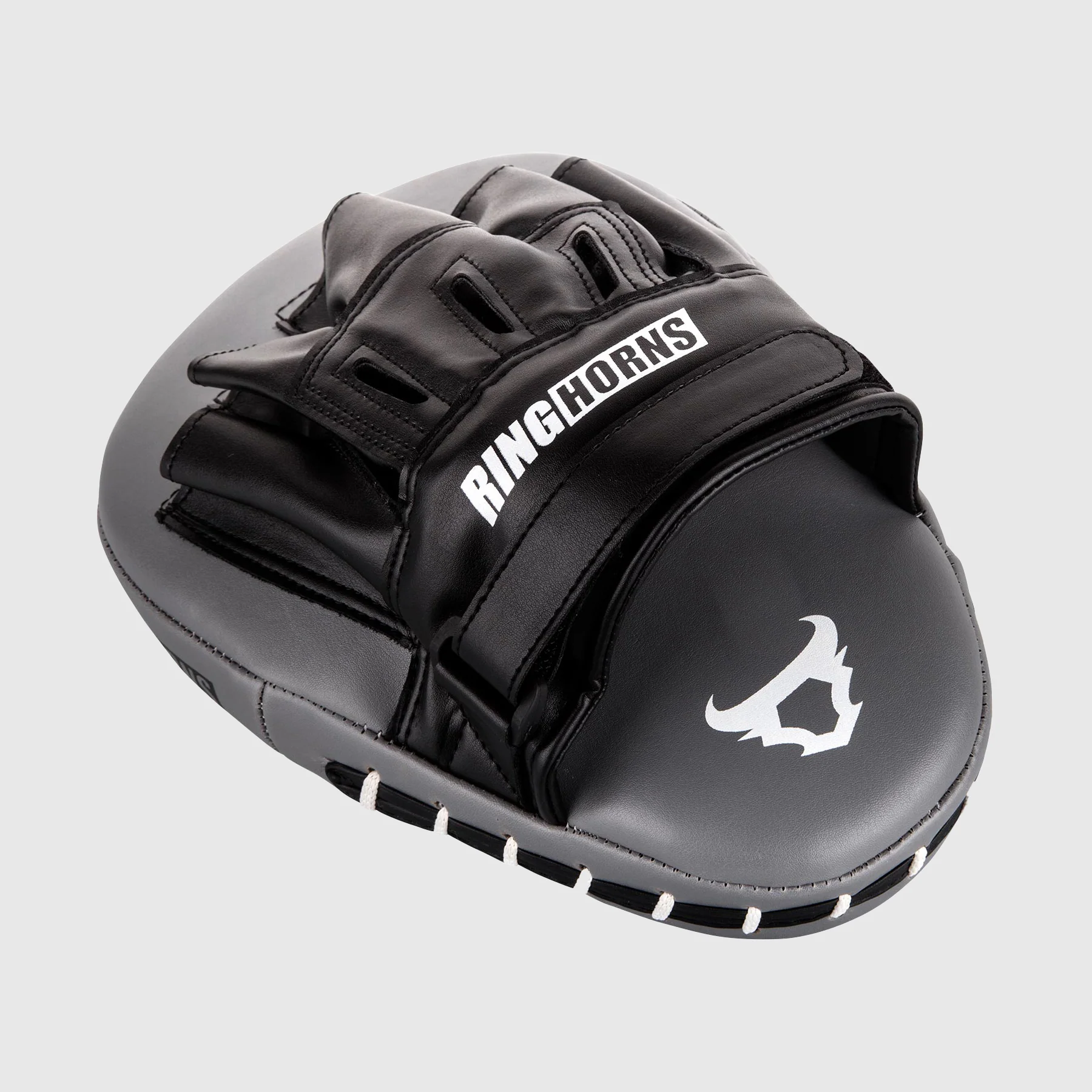 Ringhorns Charger by Venum Pies de Oso - Image 6