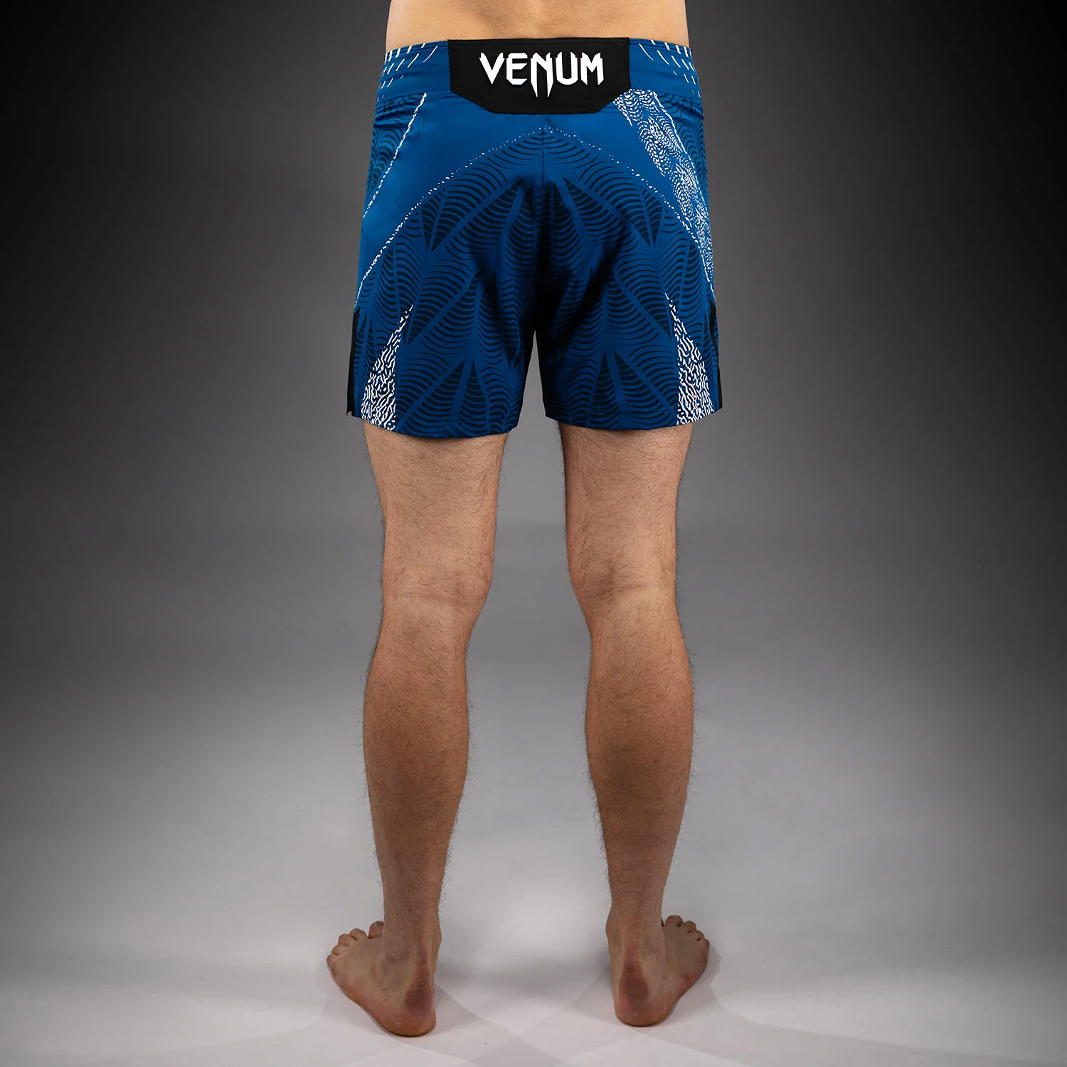 UFC Zenith by Venum Authentic Fight Night Short de pelea ajuste corto Hombre Personalizado - Azul - Image 4