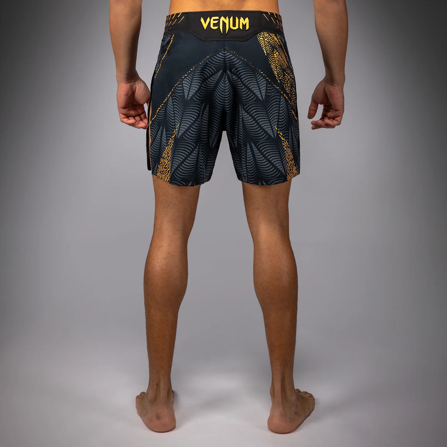 UFC Zenith by Venum Authentic Fight Night Short de pelea Gladiator Hombre Personalizado - Champion - Image 4