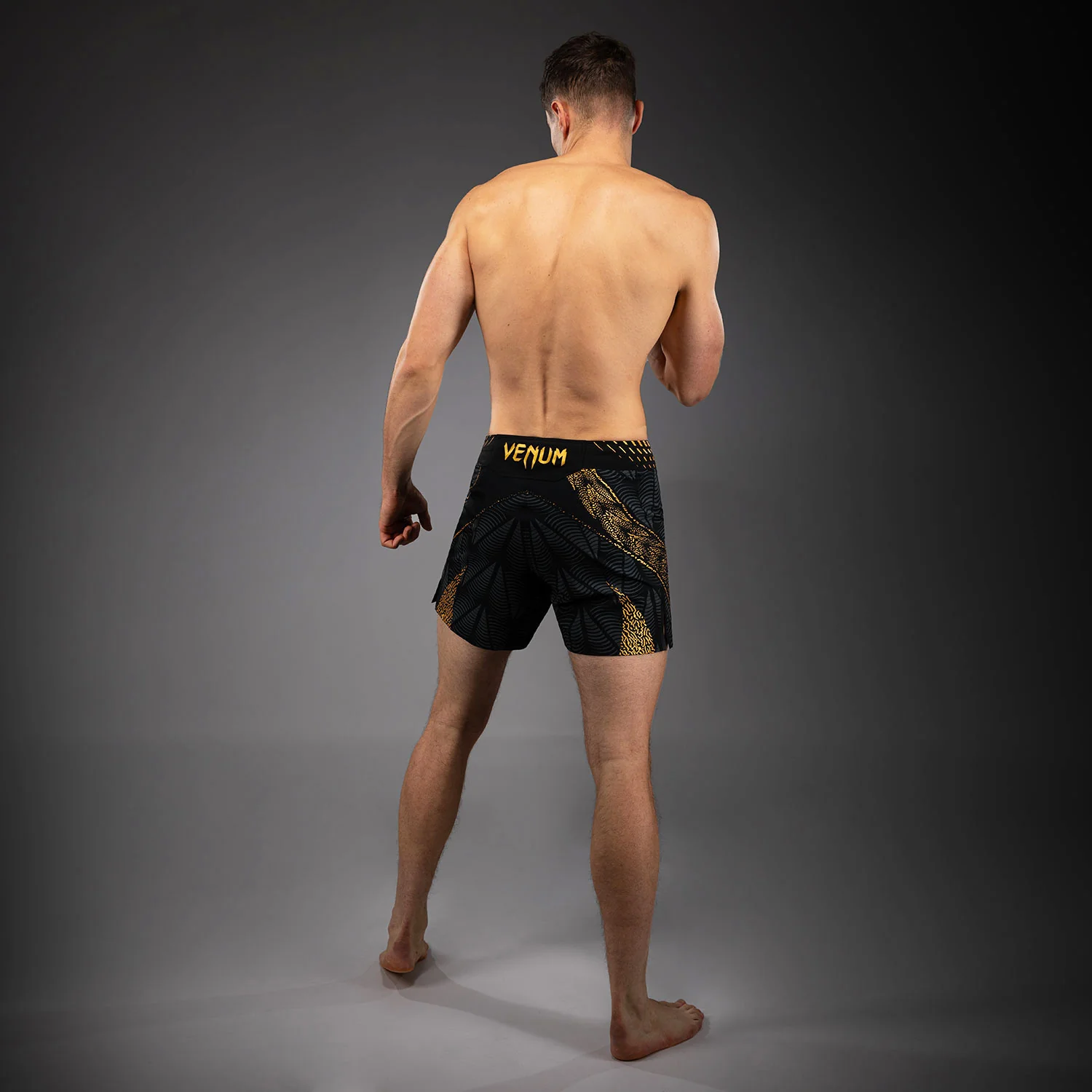UFC Zenith by Venum Authentic Fight Night Short de pelea ajuste corto Hombre Personalizado - Champion - Image 9