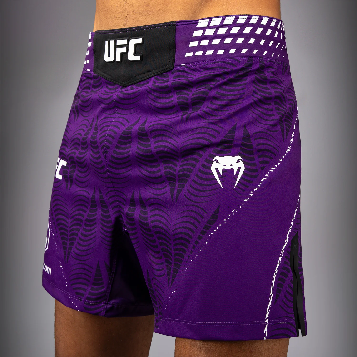 UFC Zenith by Venum Authentic Fight Night Short de pelea ajuste corto Hombre Personalizado - Morado - Image 9