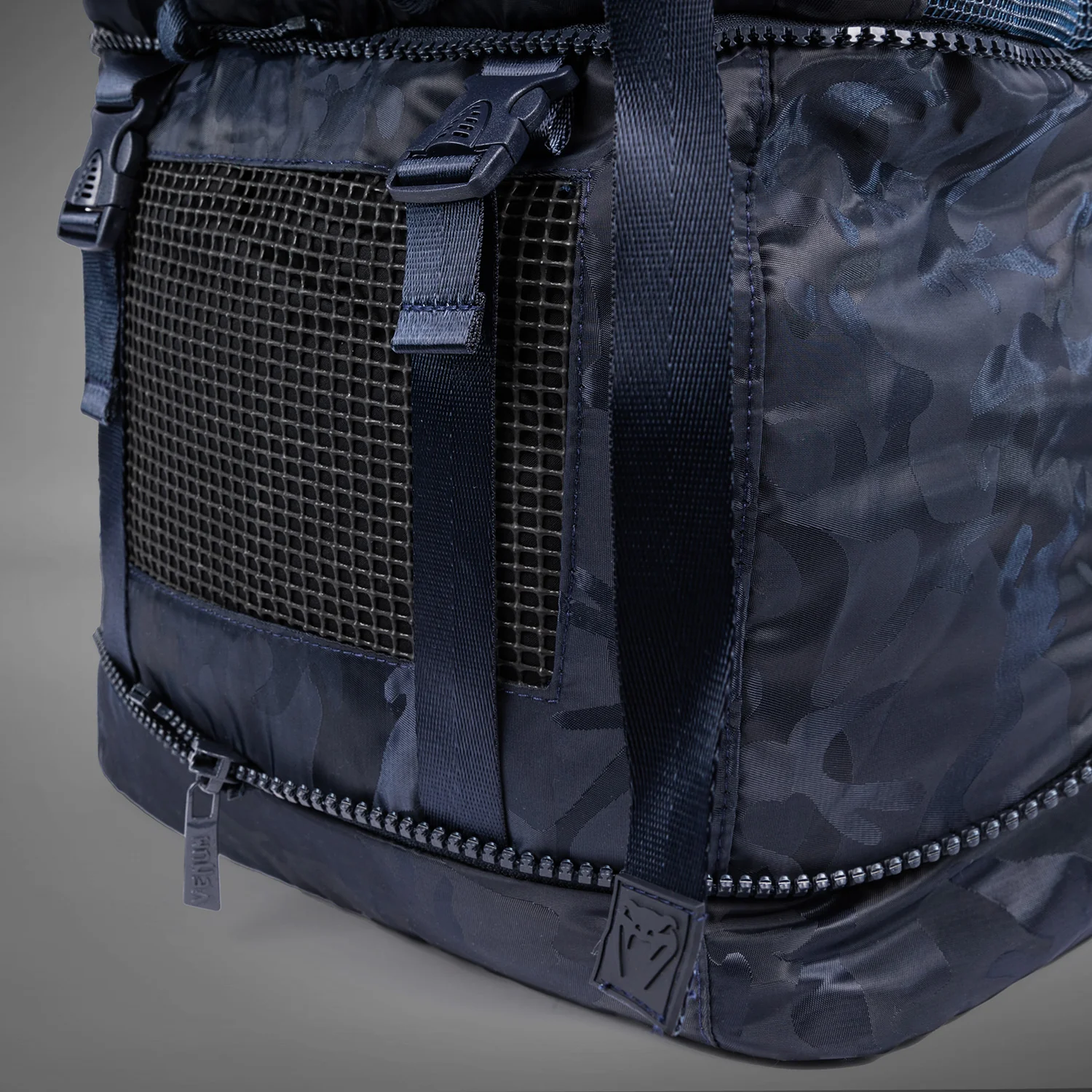 Venum Challenger Xtrem Mochila (50-63L) – Camuflaje/Azul - Image 6