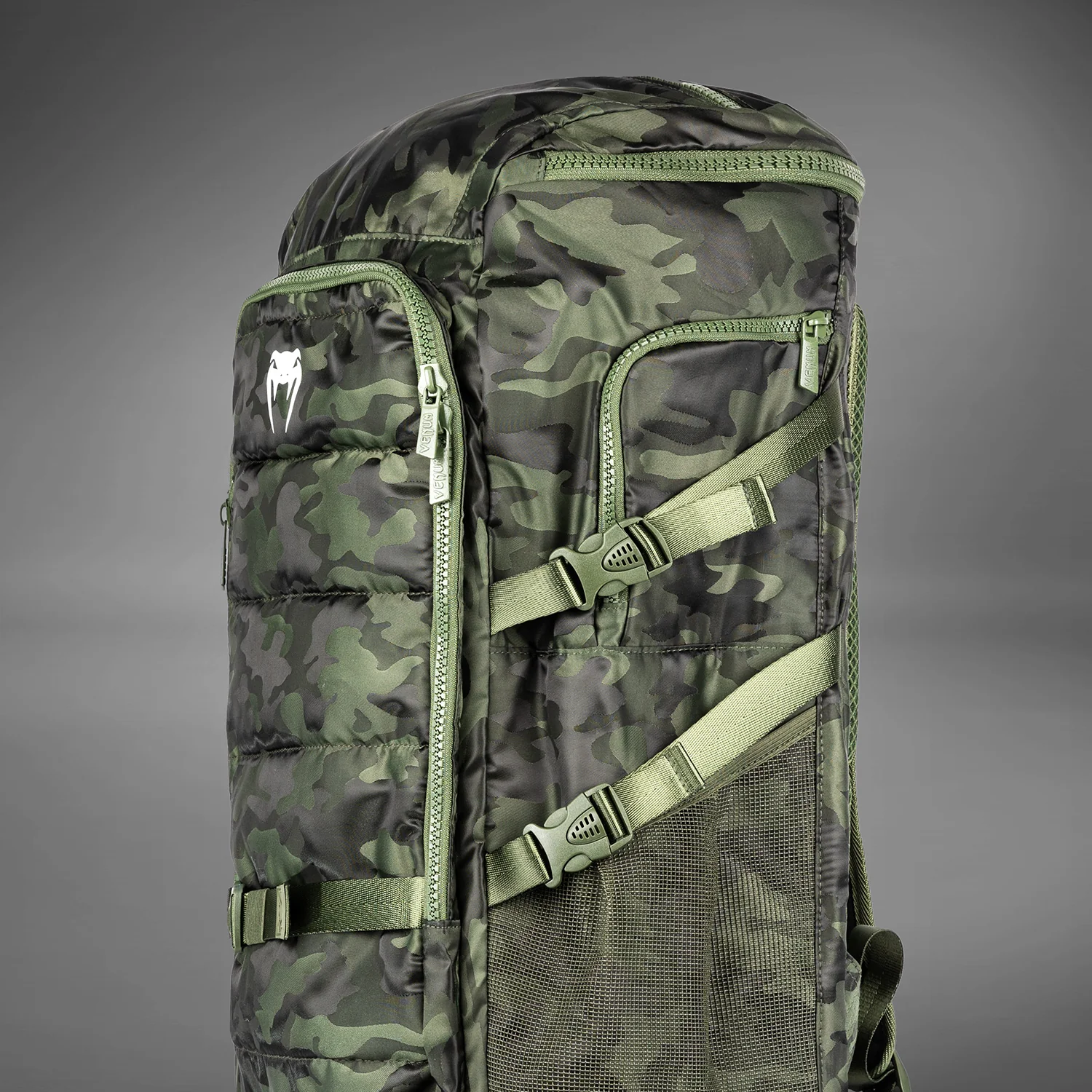 Venum Challenger Xtrem Mochila (50-63L) – Caqui/Camo - Image 7