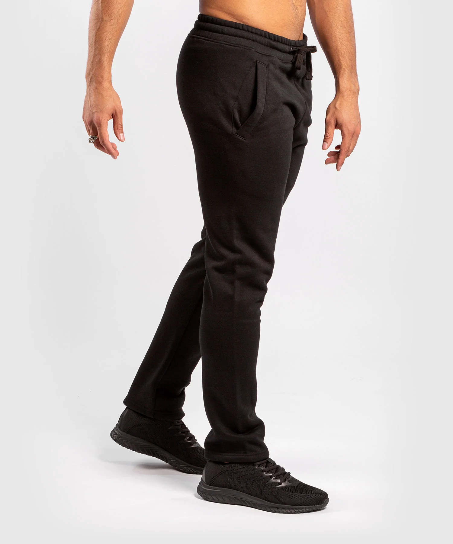 Pantalón de chándal Venum Legacy - Image 4
