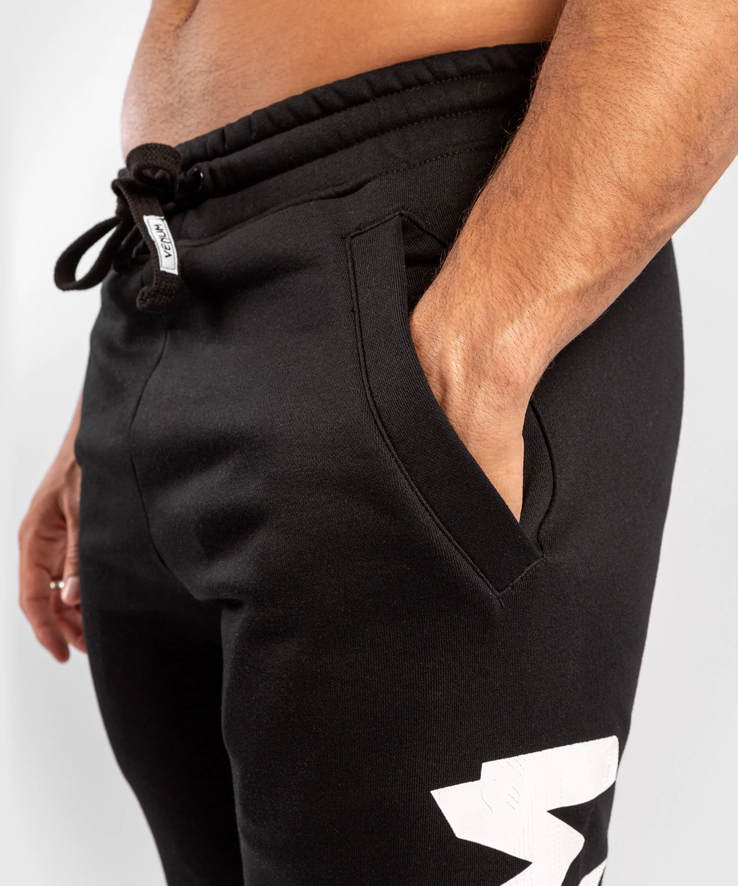 Pantalón de chándal Venum Legacy - Image 5