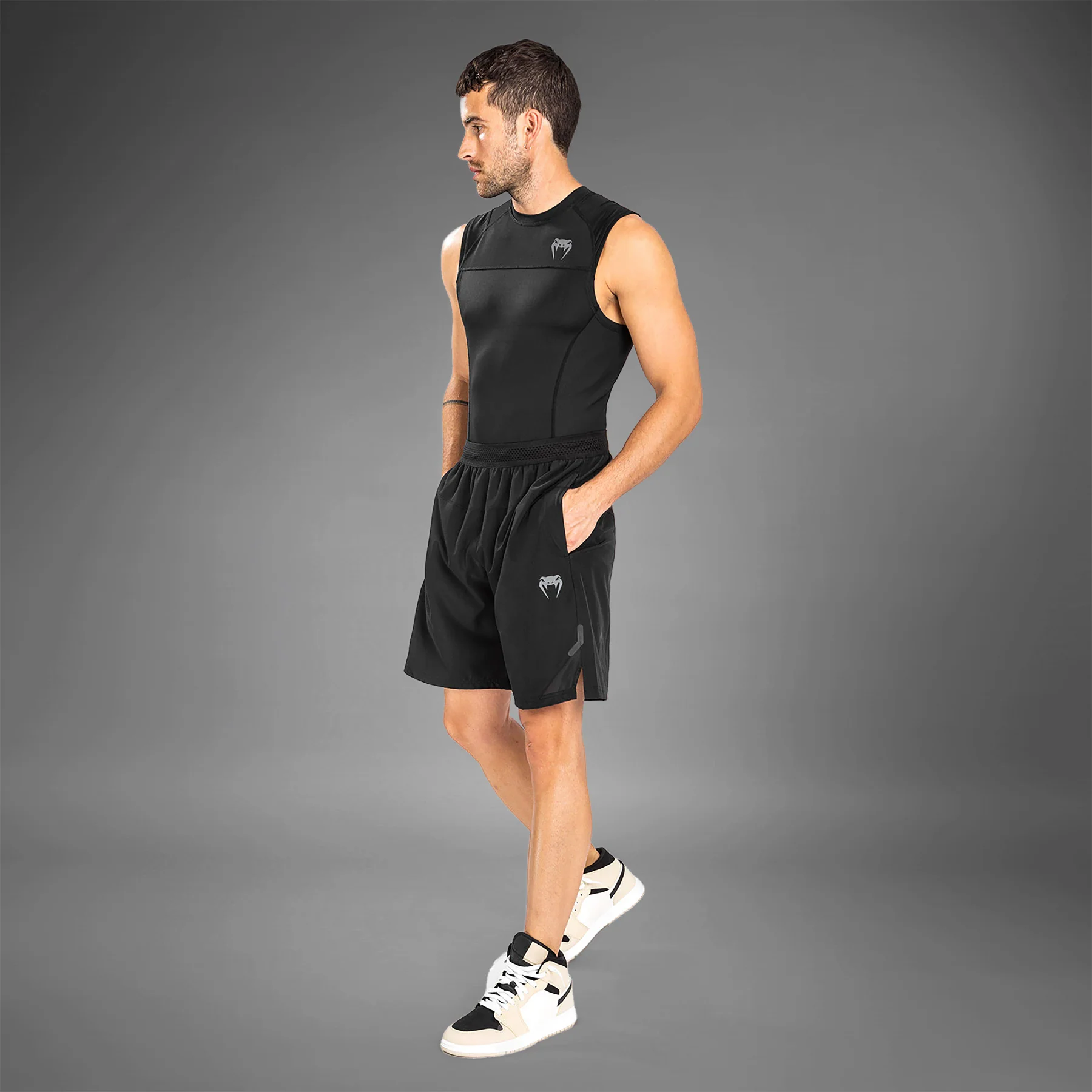 Venum G-Fit Air Pantalones Cortos de Entrenamiento - Negro - Image 2
